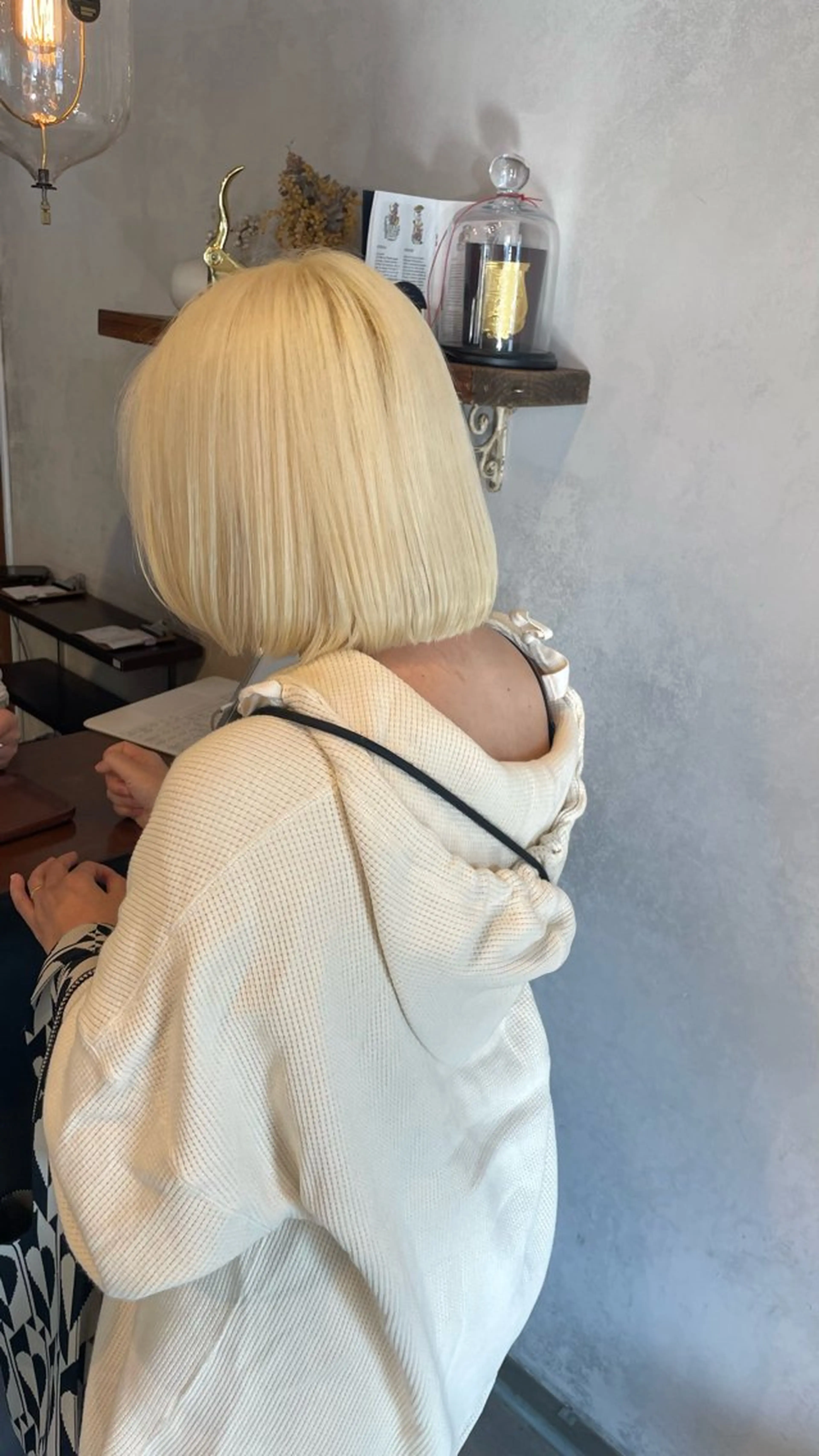 ミディアム カラー 橋本 実奈美のヘアスタイル