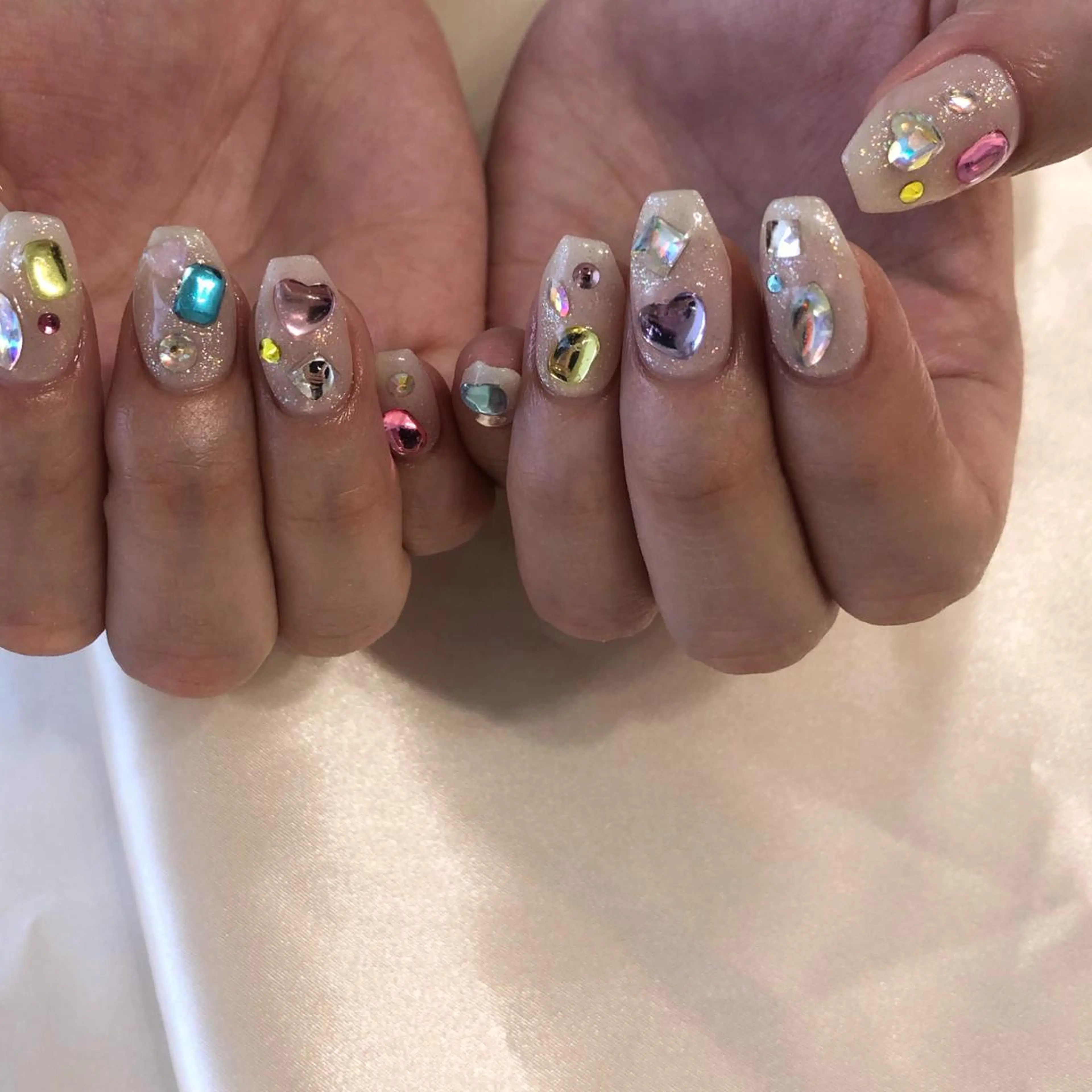 ネイル ハンドネイル ViViA momokaのネイルデザイン