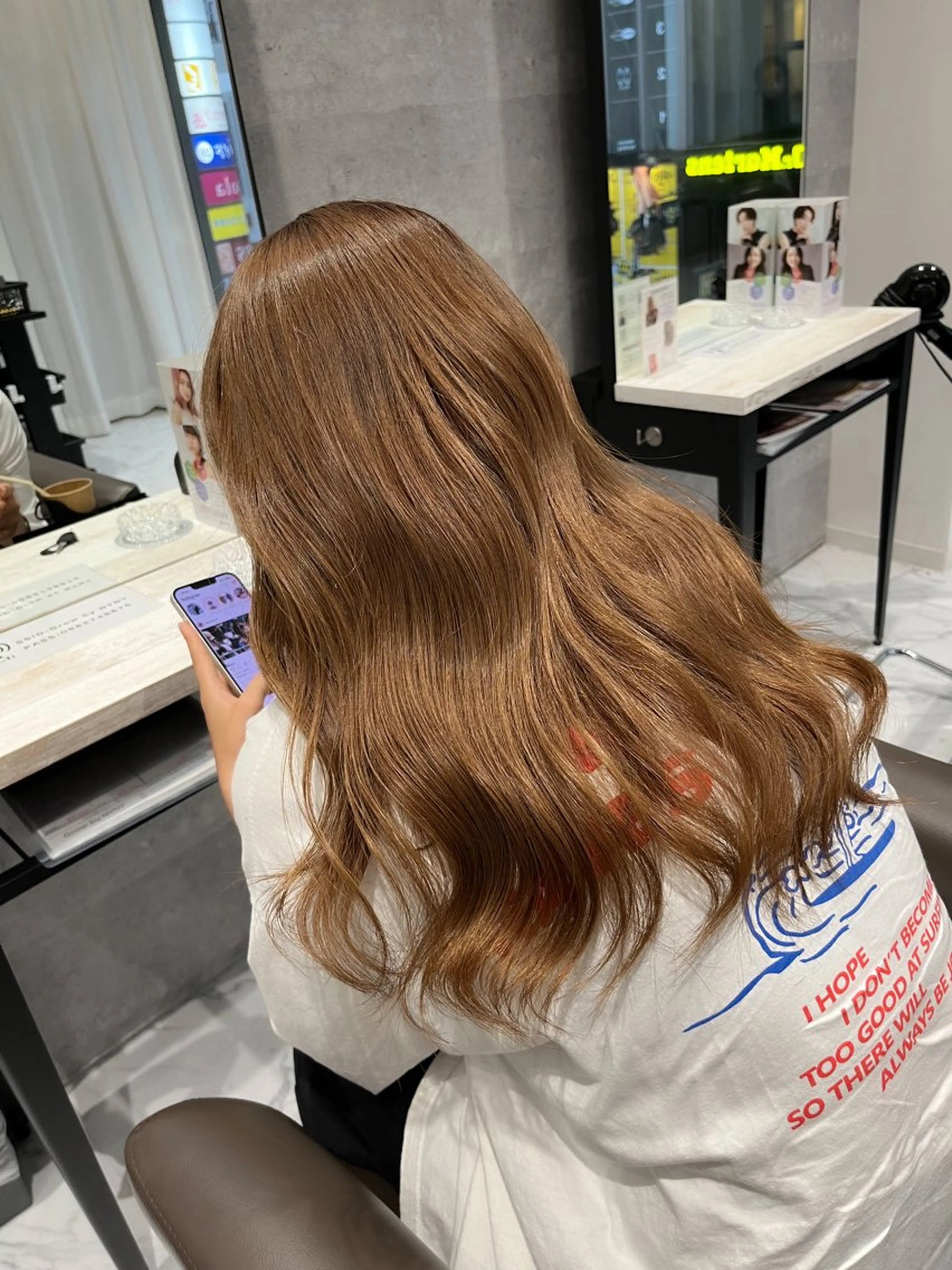 ロング カラー ヘアカラー Grow by NYNY 坂本 理輝のヘアスタイル