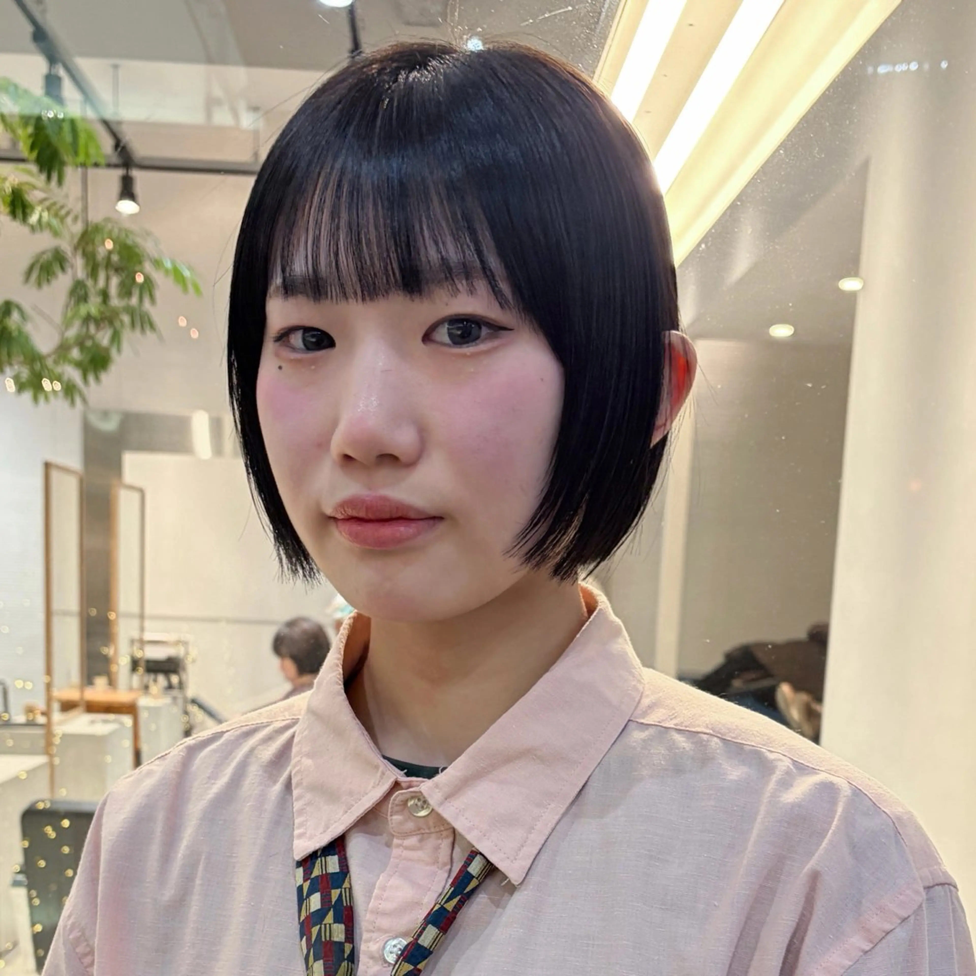 ミディアム ボブ サイドバング Ayaka/パーマ /ショート/レイヤーのヘアスタイル