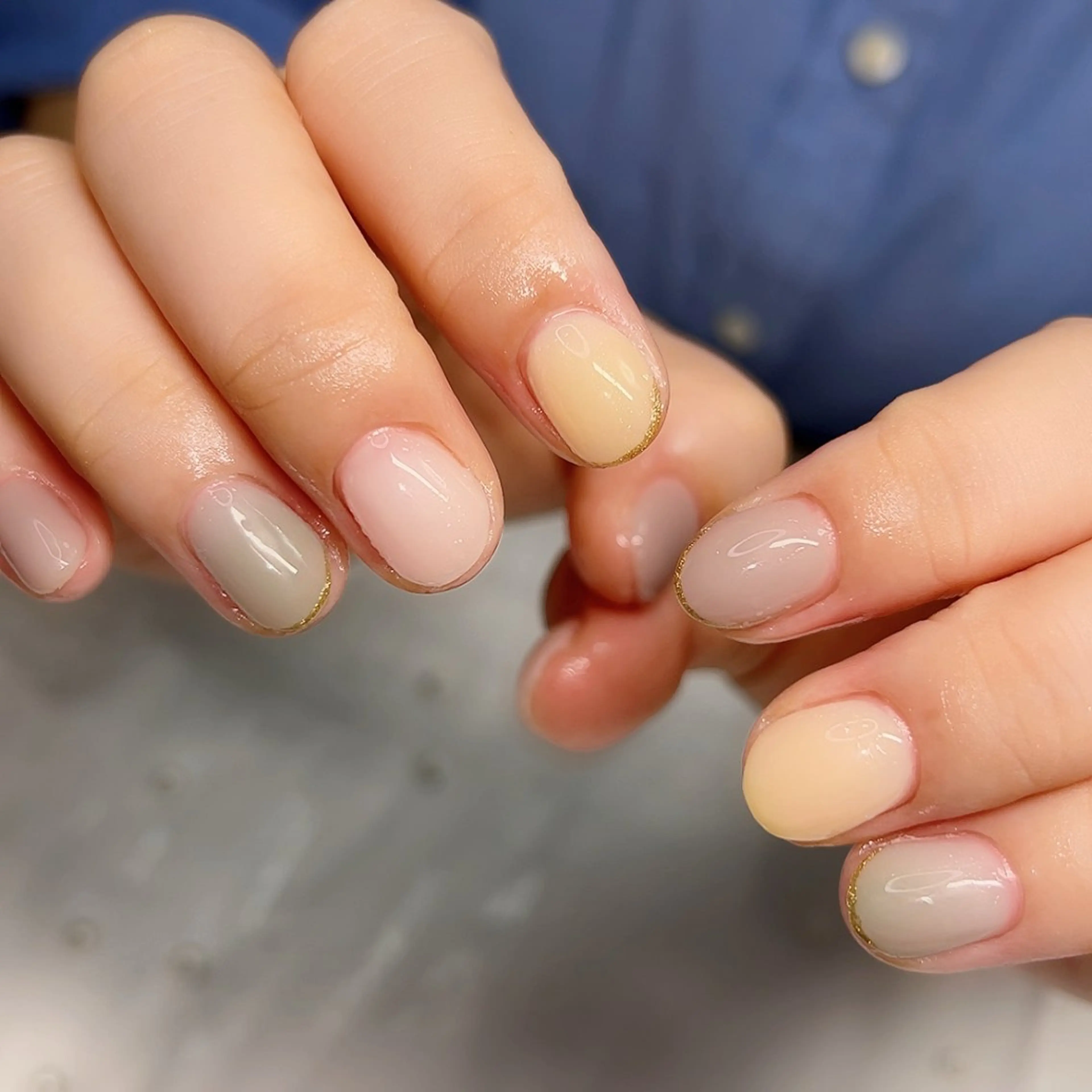 ネイル アートネイル ブラウン ハロウィン マグネットネイル ニュアンスネイル ハンドネイル Cute Tips nailのネイルデザイン