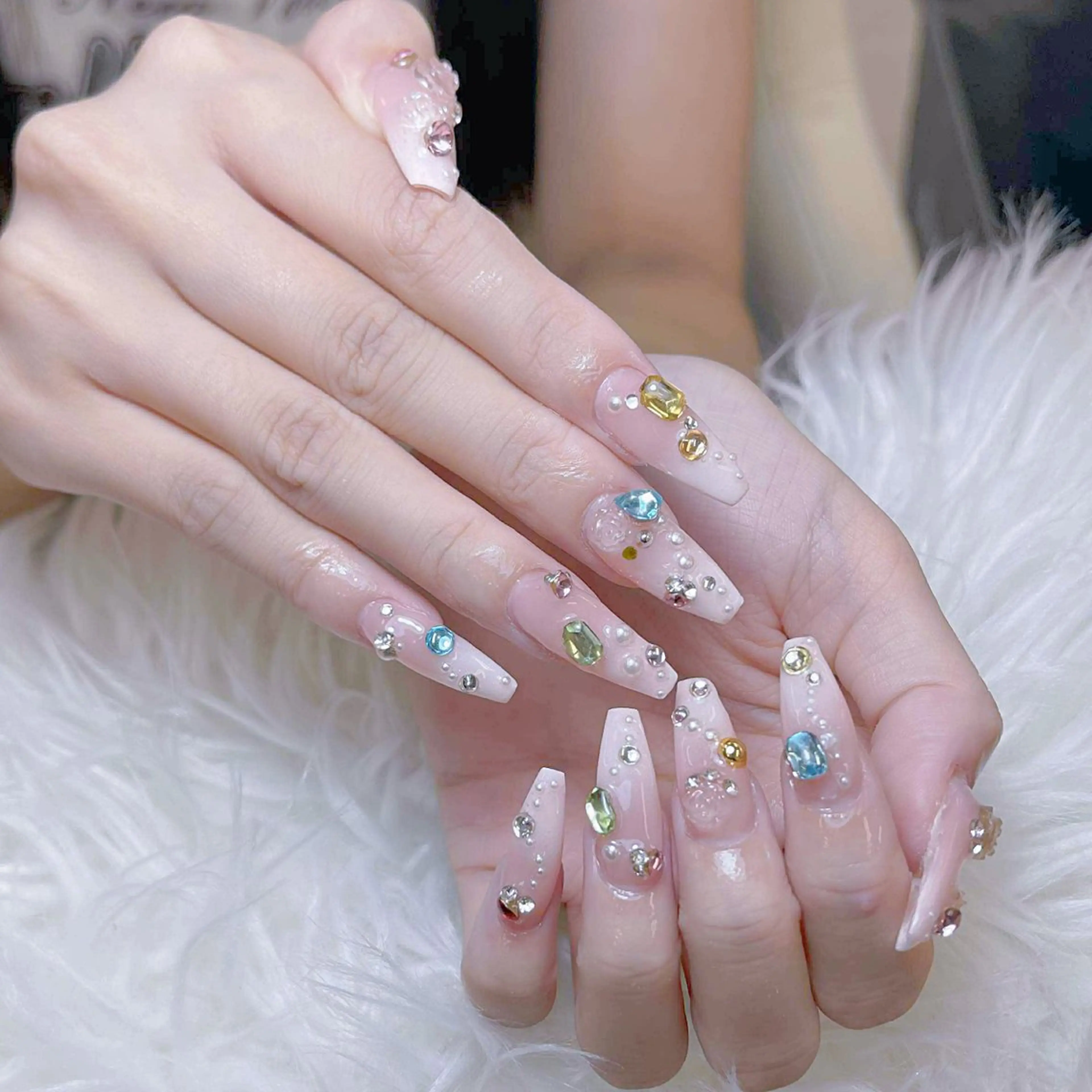 ネイル チークネイル 長さ出し フレンチネイル ジェルネイル ガラスフレンチ ANH NAIL ゴテゴテ専門店💎のネイルデザイン