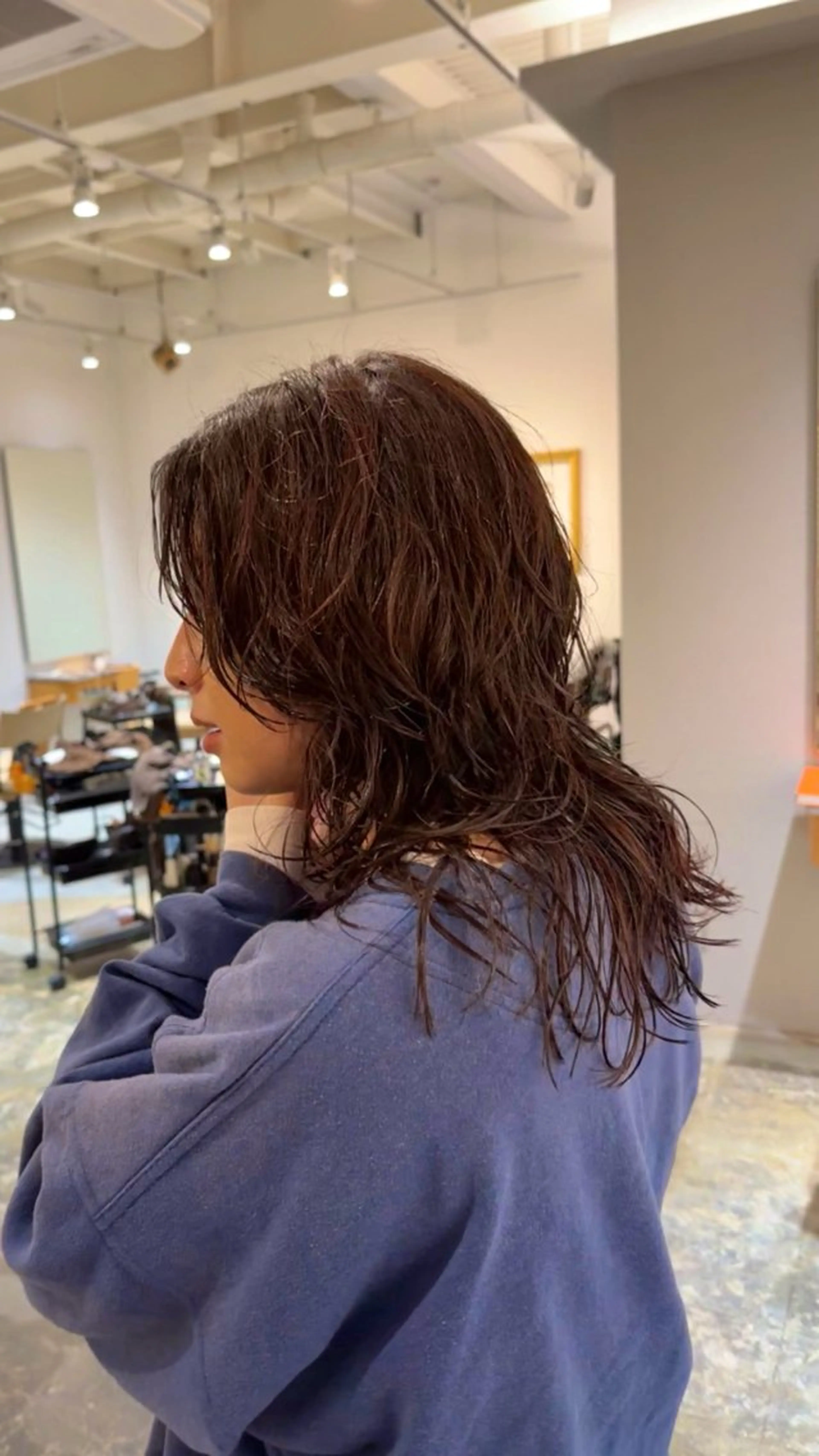 カラー パーマ 上米良 麻衣のヘアスタイル