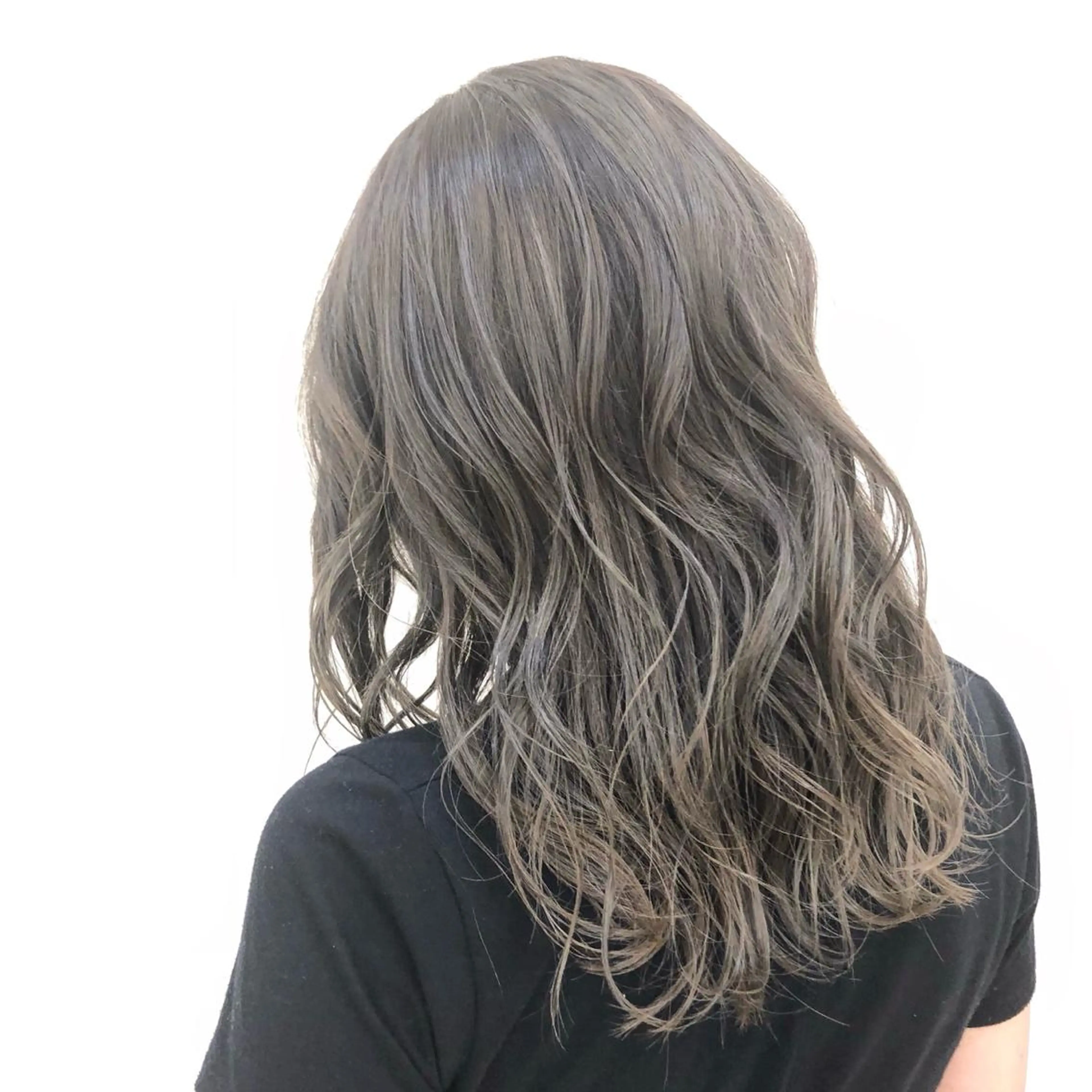セミロング カラー これた🧸ヘアメ職人 ♡髪質改善♡カラーのヘアスタイル
