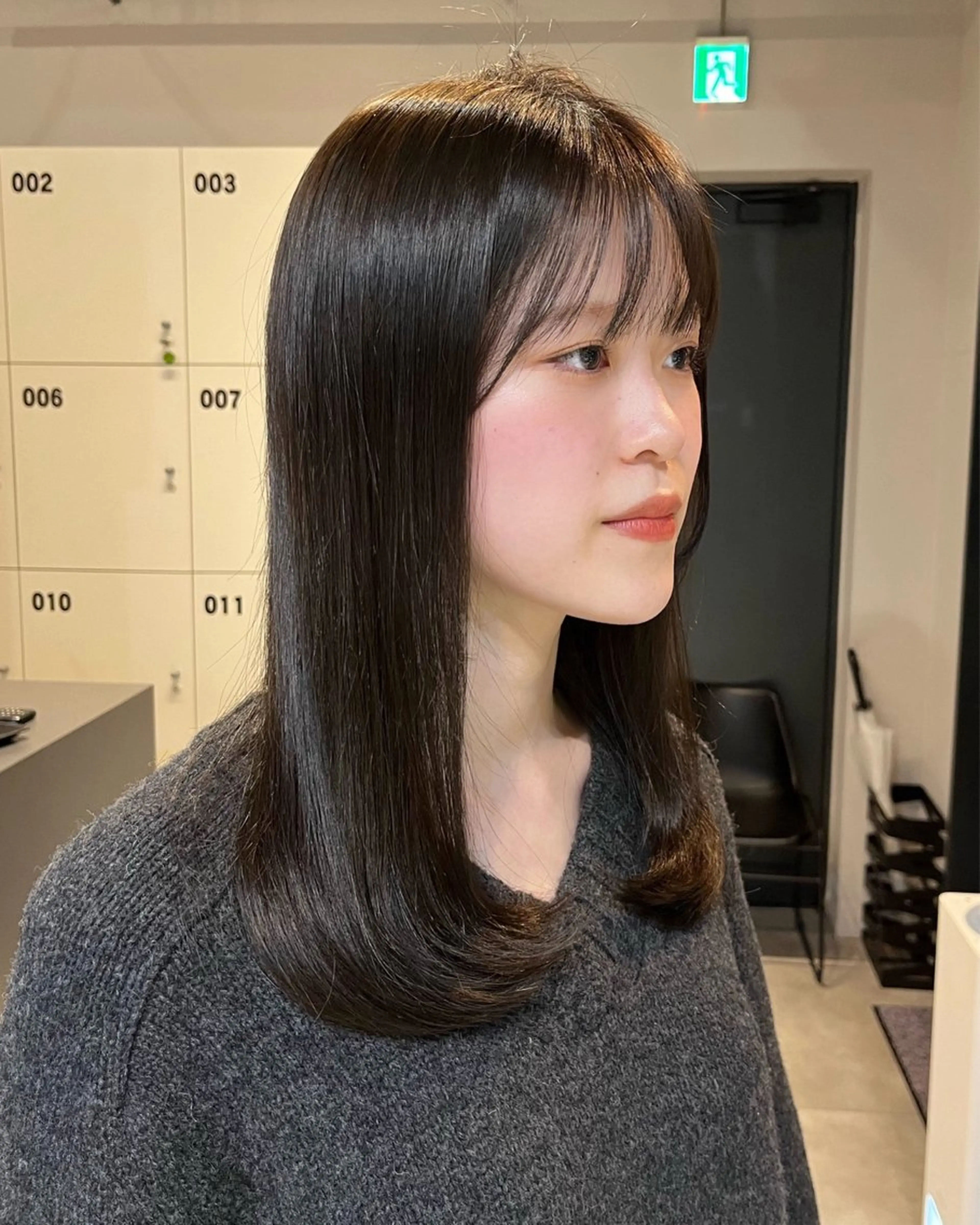セミロング カラー うる艶カラー/恵比寿 ベージュ/丸山陽平のヘアスタイル