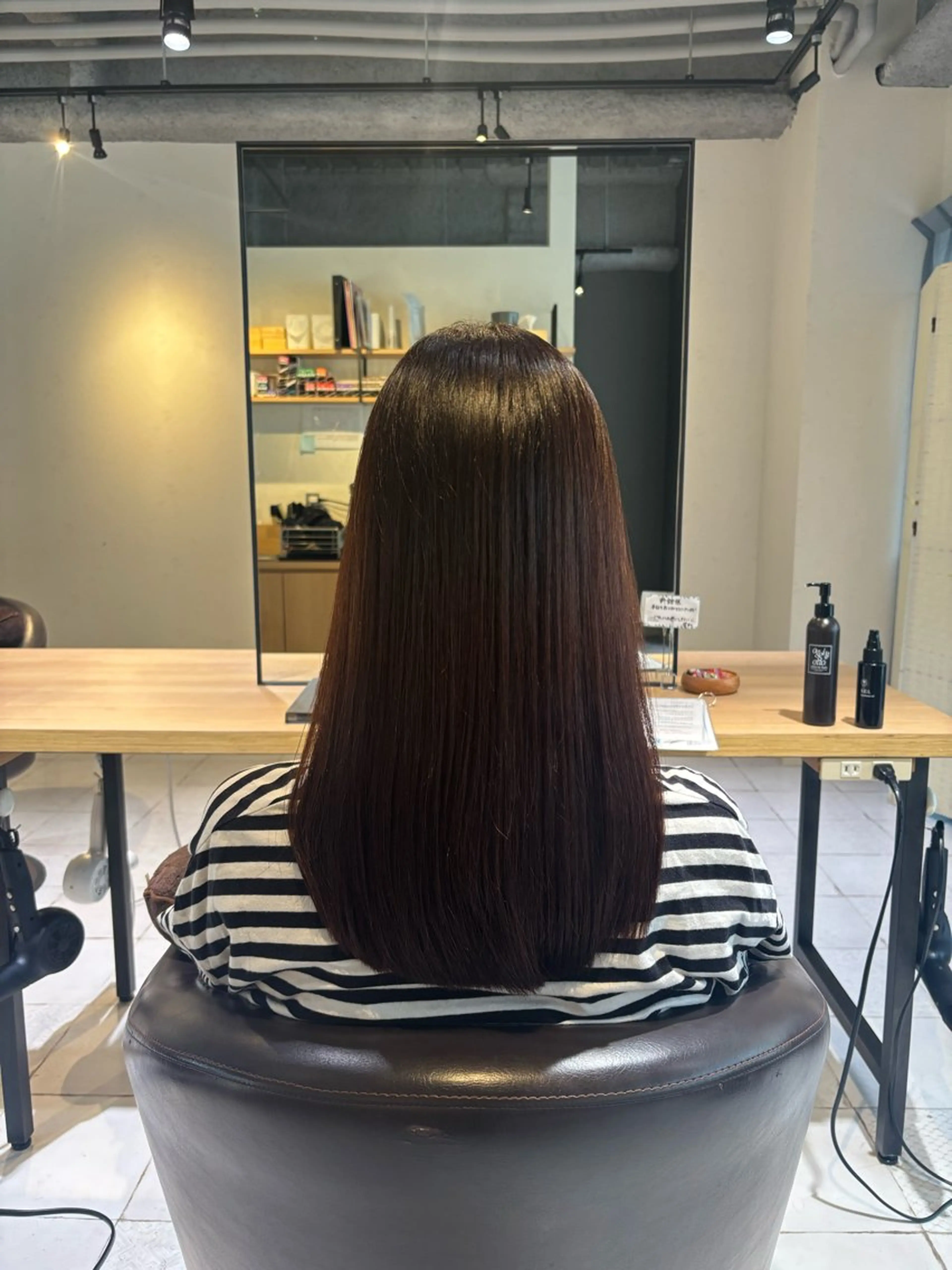 ロング 髪質改善 カット ヘアカラー トリートメント 尾形 百花のヘアスタイル