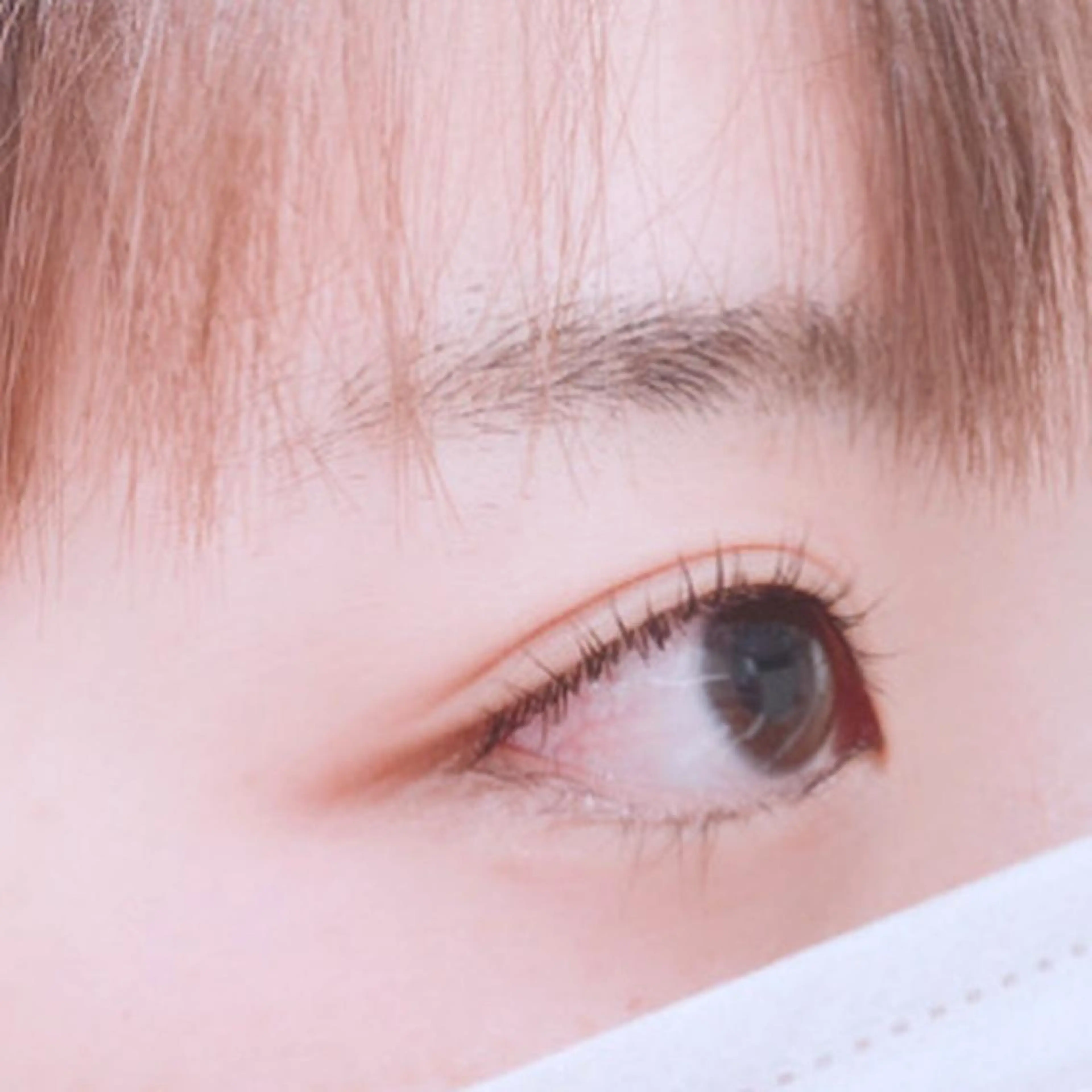 マツエク・マツパ 曲がる縮毛矯正 LIBER 　岩名のヘアスタイル