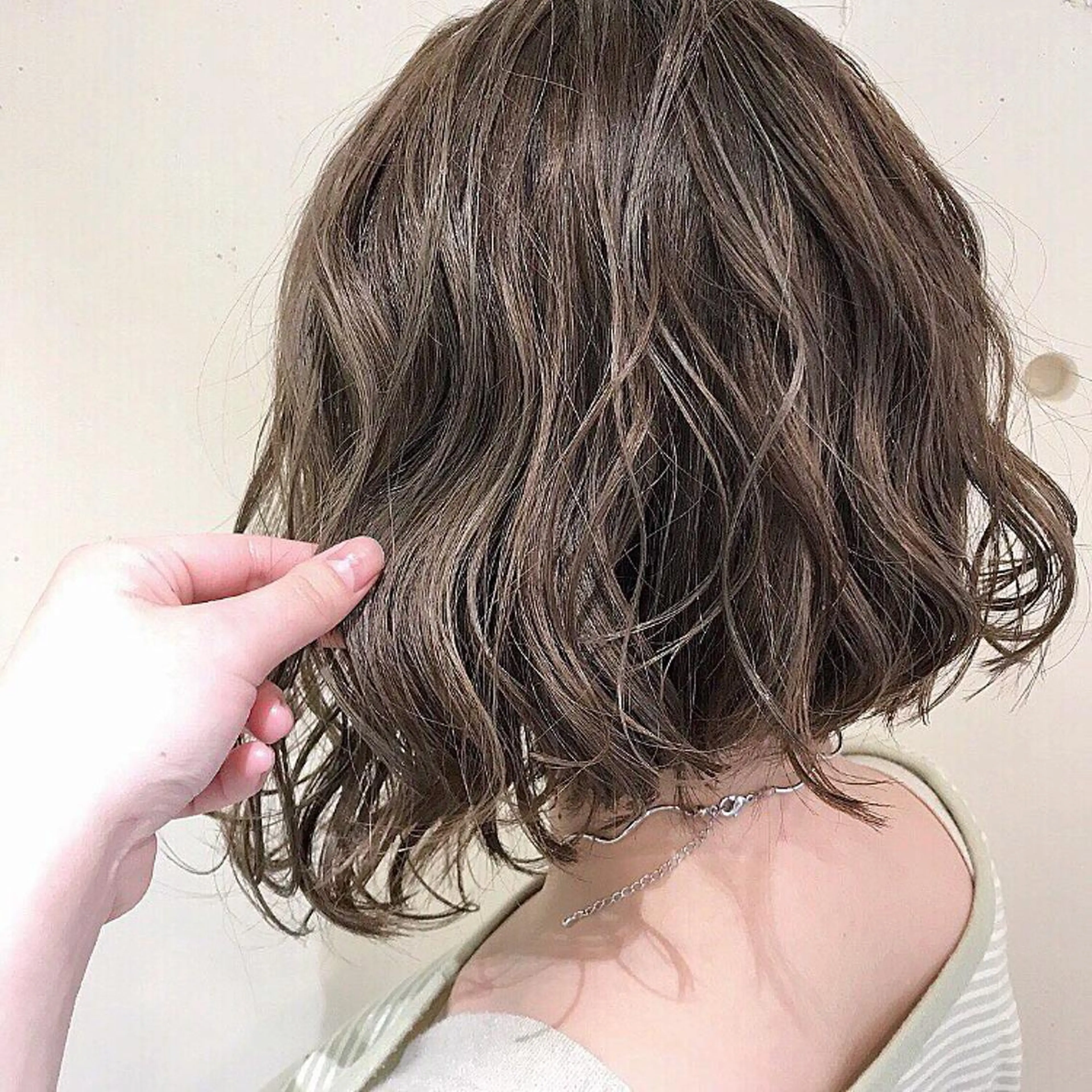ショート カラー カット ヘアカラー トリートメント スナコザワ レナのヘアスタイル