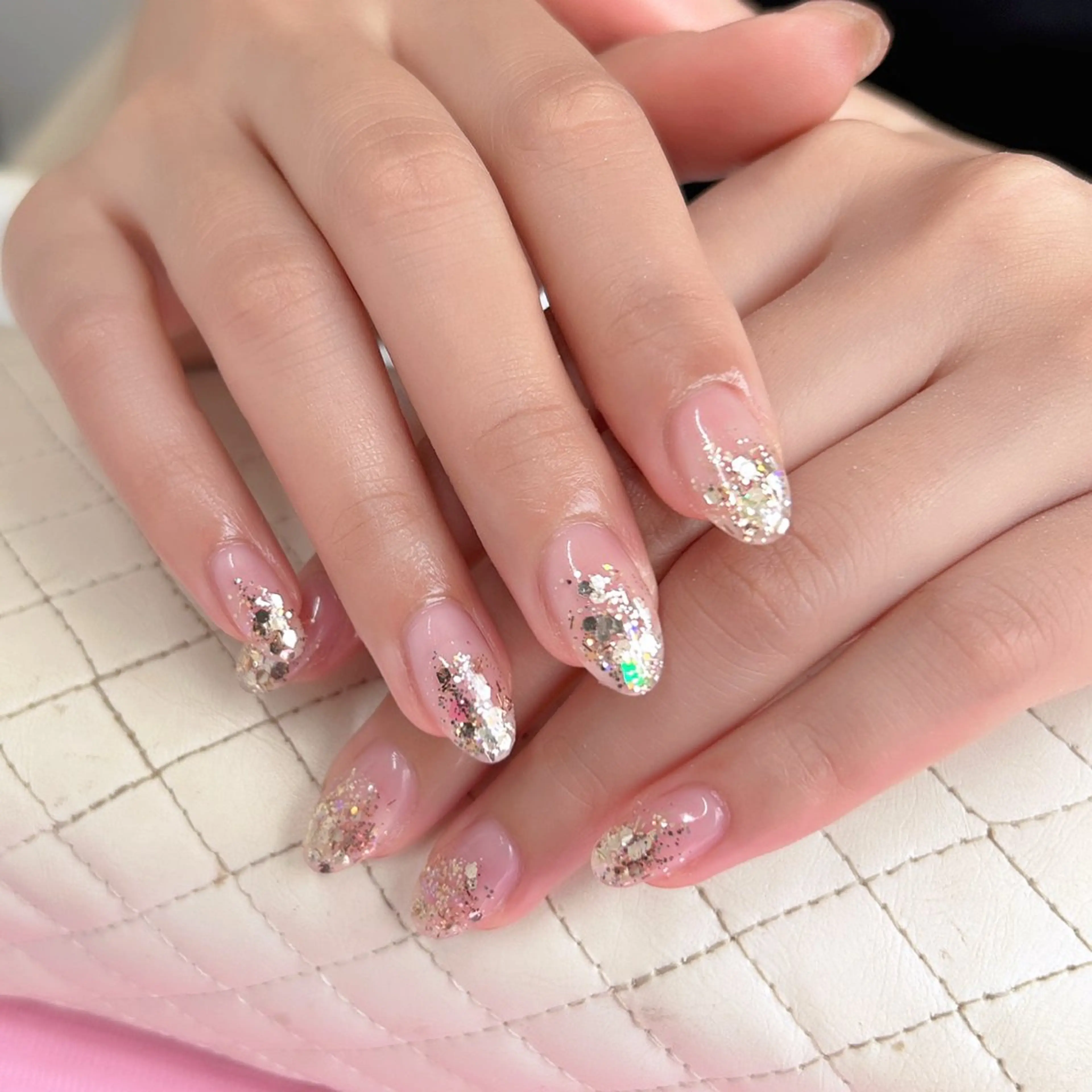 ネイル グラデーション ラメ(グリッター) ラメグラデーション ハンドネイル Gemmy 愛美のエステ・リラクイメージ