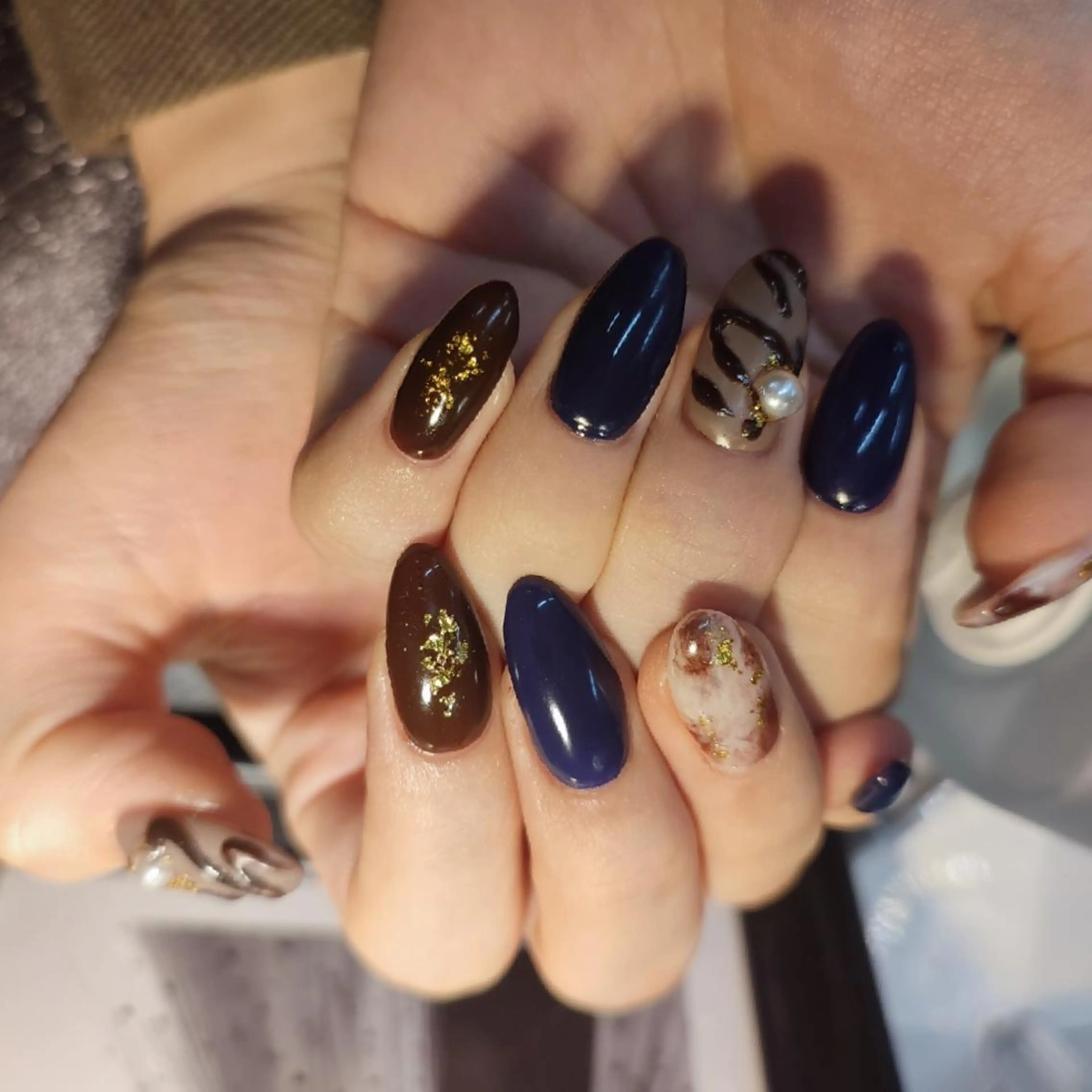 ネイル ハンドネイル RUNWAY 　　の眉毛・アイブロウイメージ