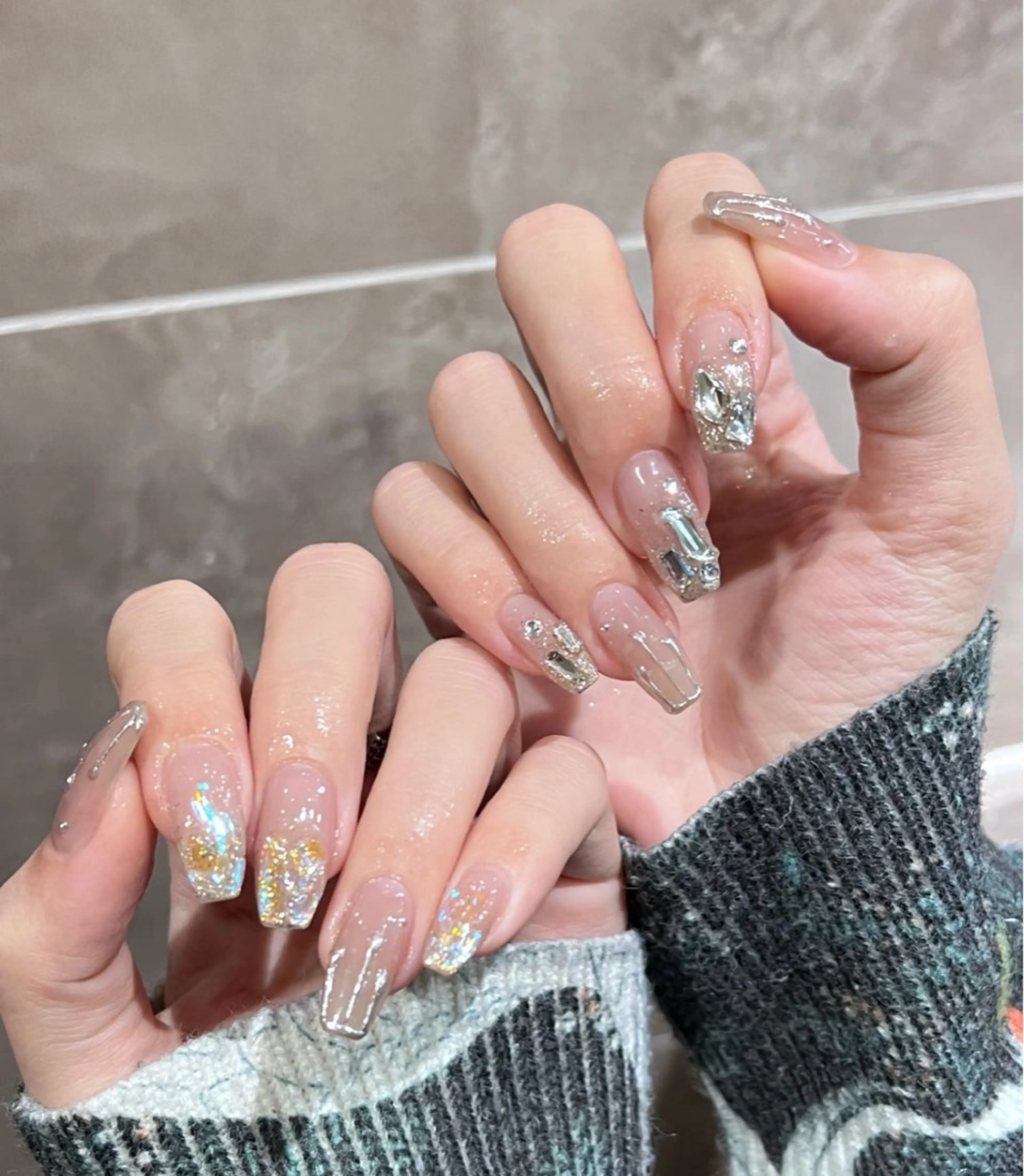 ネイル Maggie チョウチョウのネイルデザイン