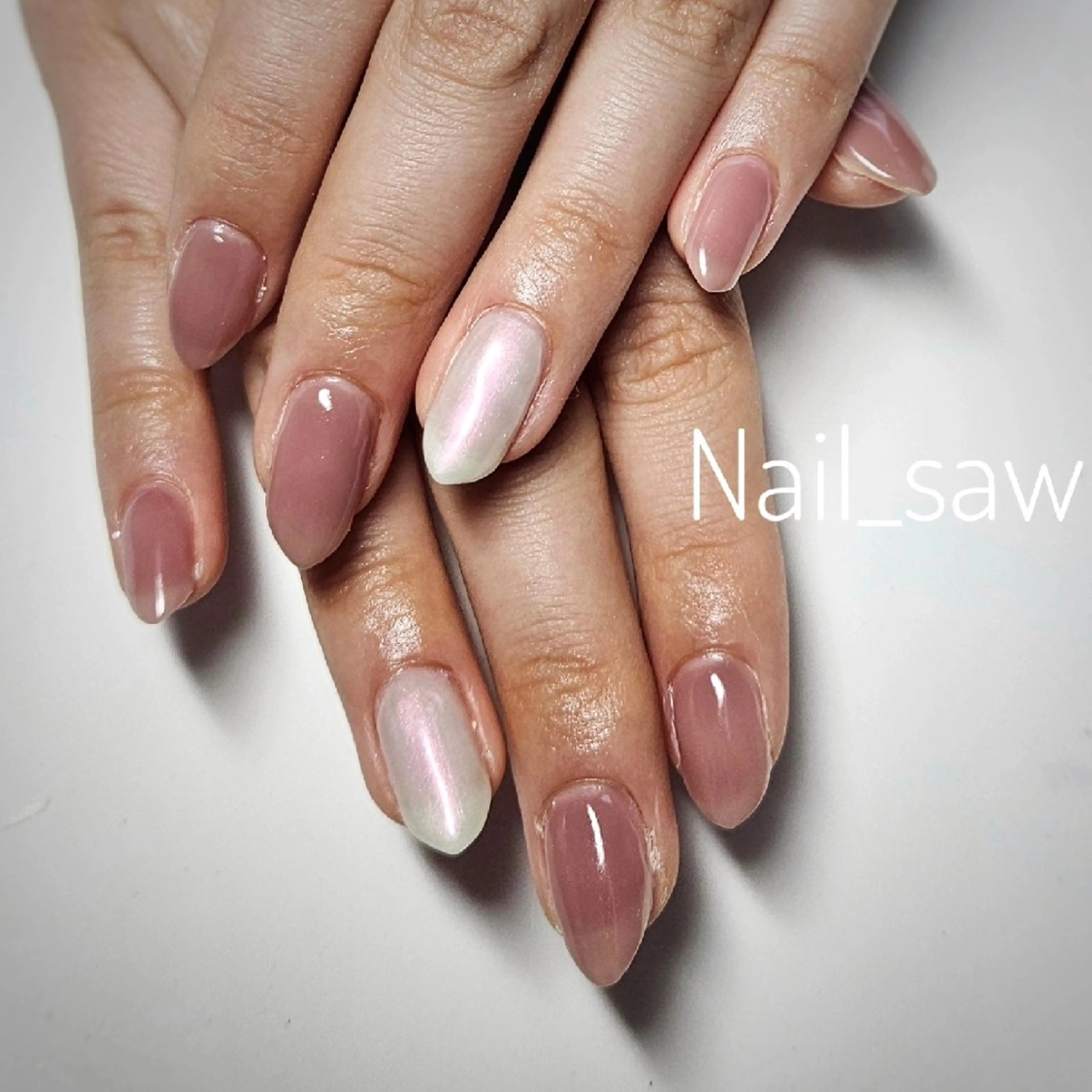 ネイル ブラウン ワンカラーネイル ピンク ハンドネイル Y. Saoriのネイルデザイン