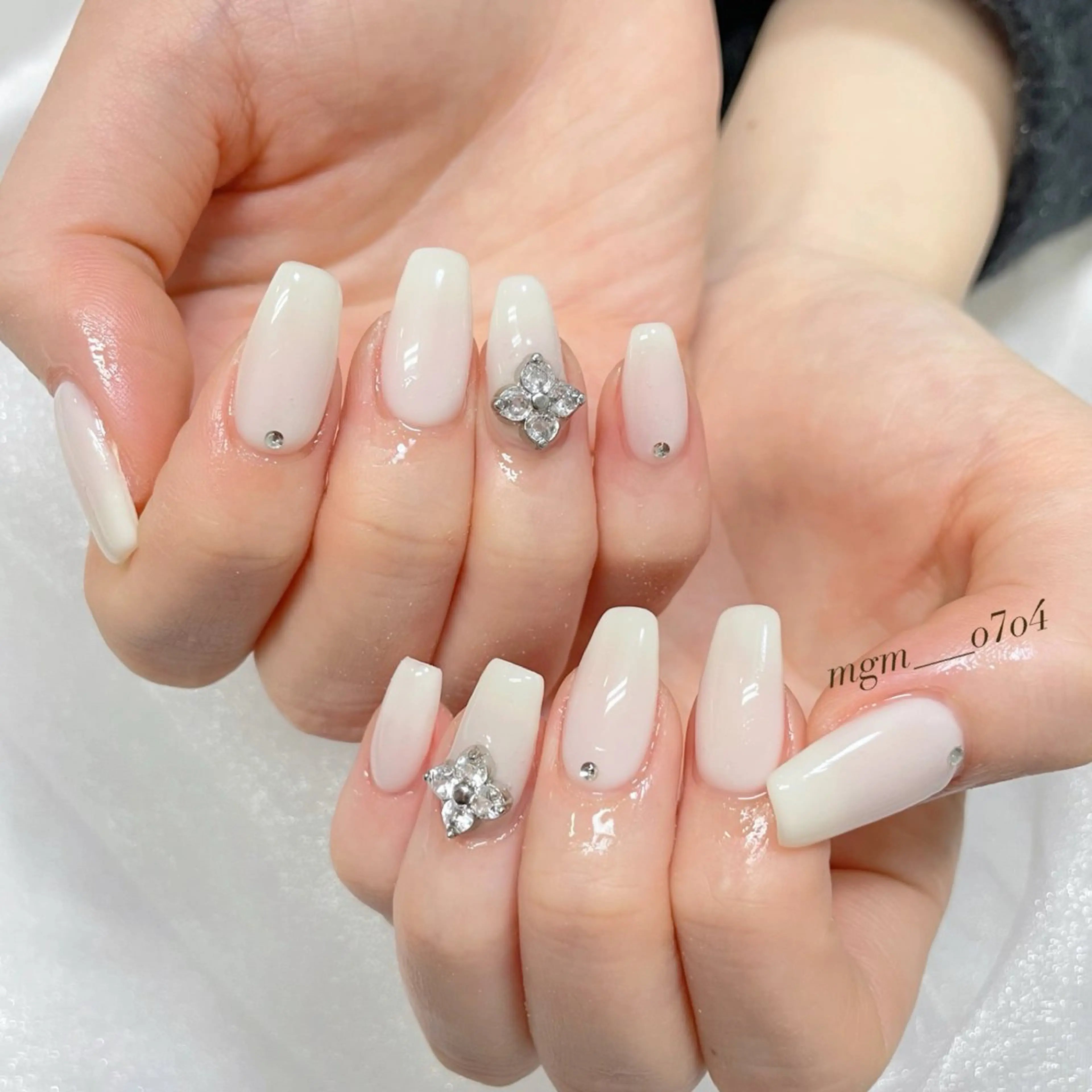 ネイル MoON...❤︎ MeGuのネイルデザイン