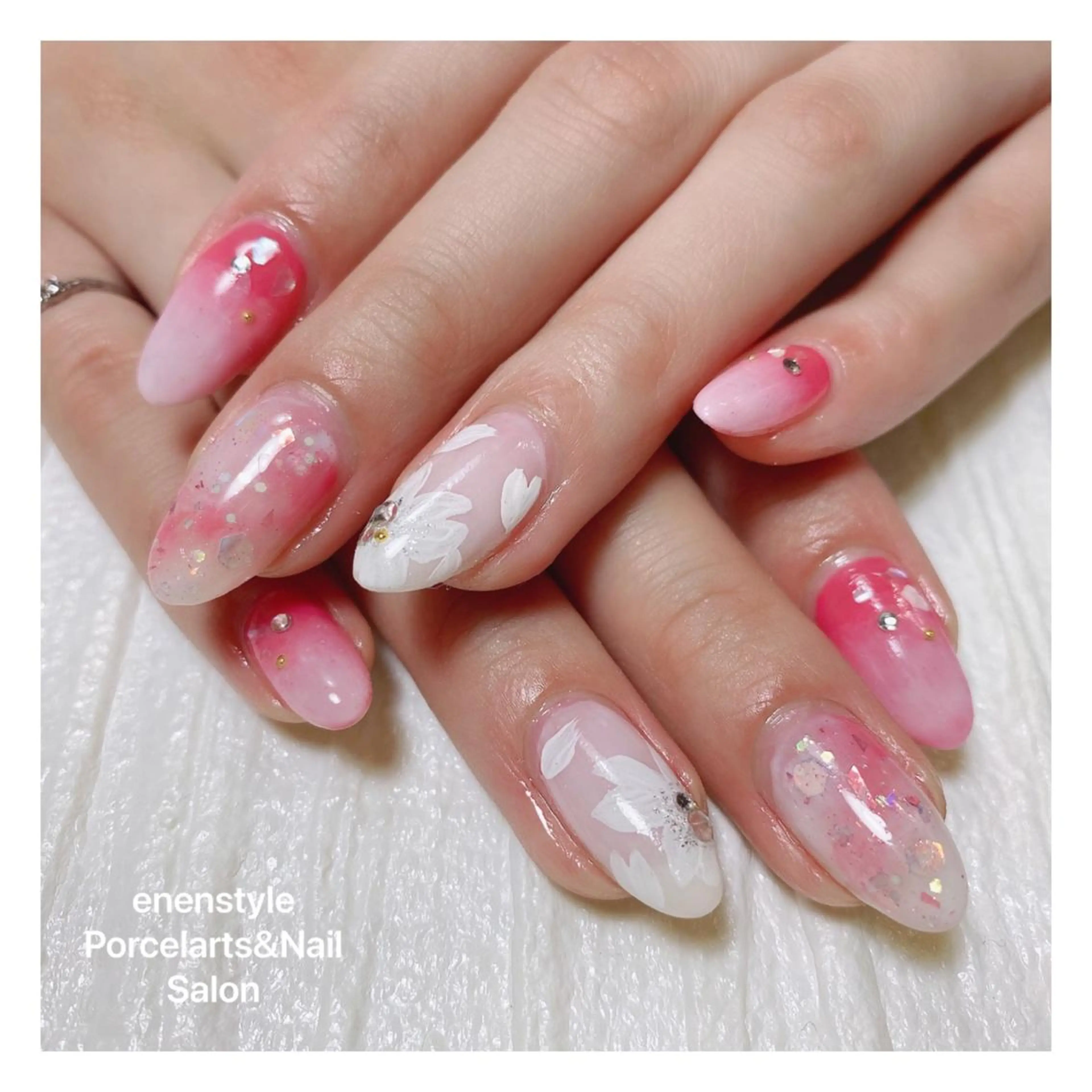 ミディアム ネイル ハンドネイル 👑enen style👑のネイルデザイン