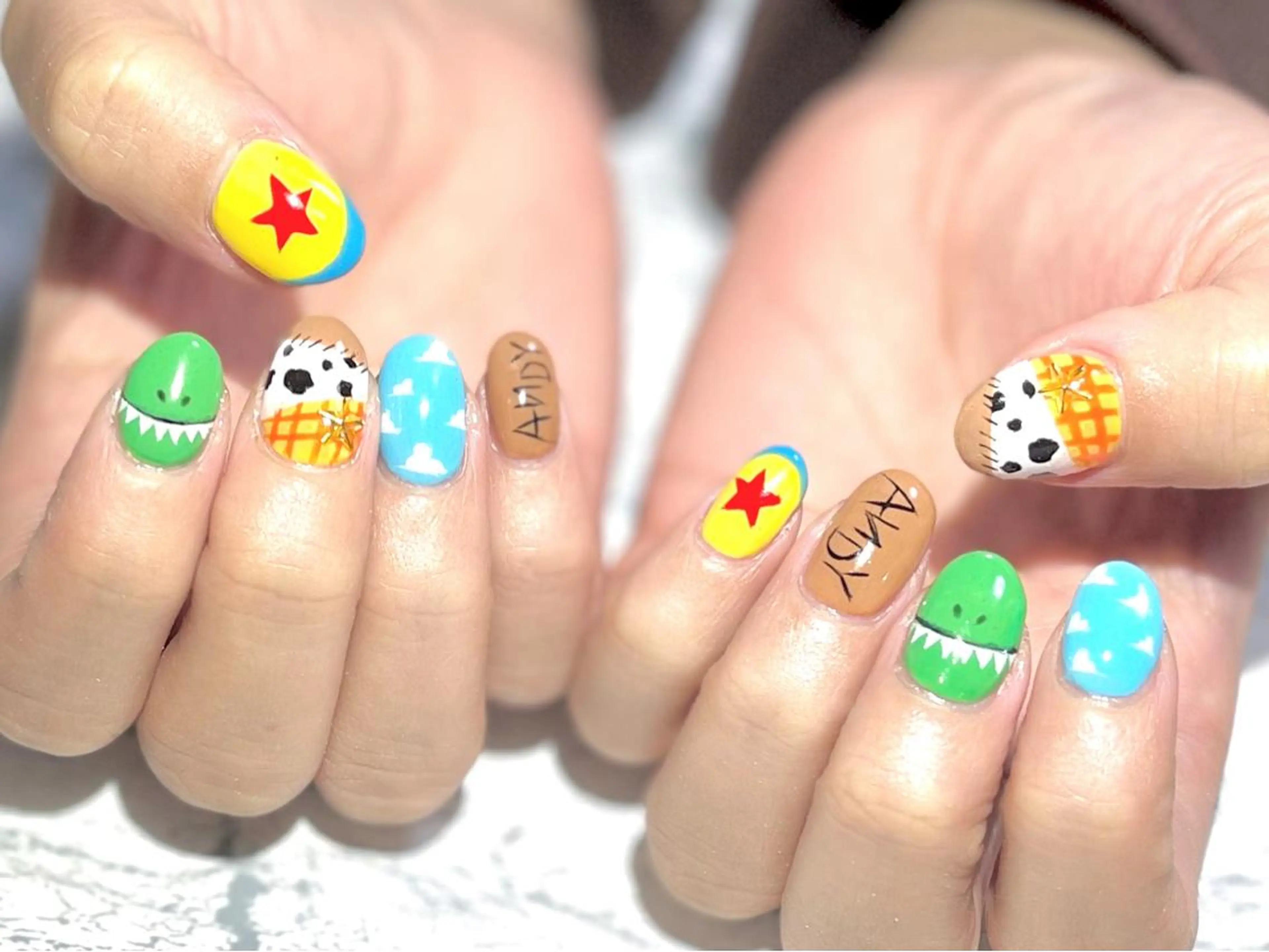 大好きなネイルを自由に🧡つけ放題✨ ※手描きネイル・3Dネイルは別途　ロングネイル＋500円の写真