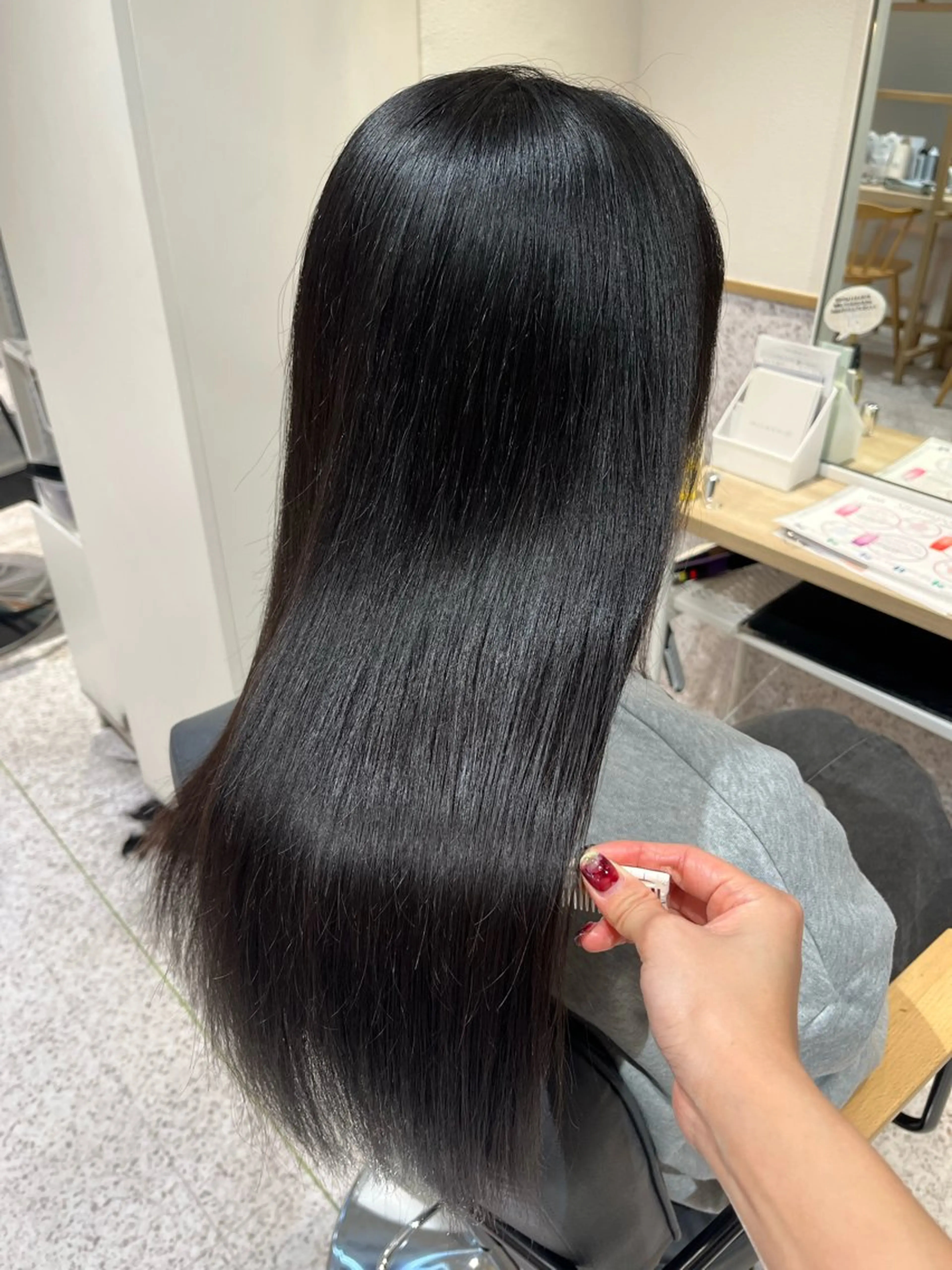 ロング カラー ブリーチ ダブルカラー ハイトーンカラー ブリーチなしカラー 顔周りカット ヘアカラー トリートメント 髪質改善&艶カラー/ ほんだあみ (♡)のヘアスタイル