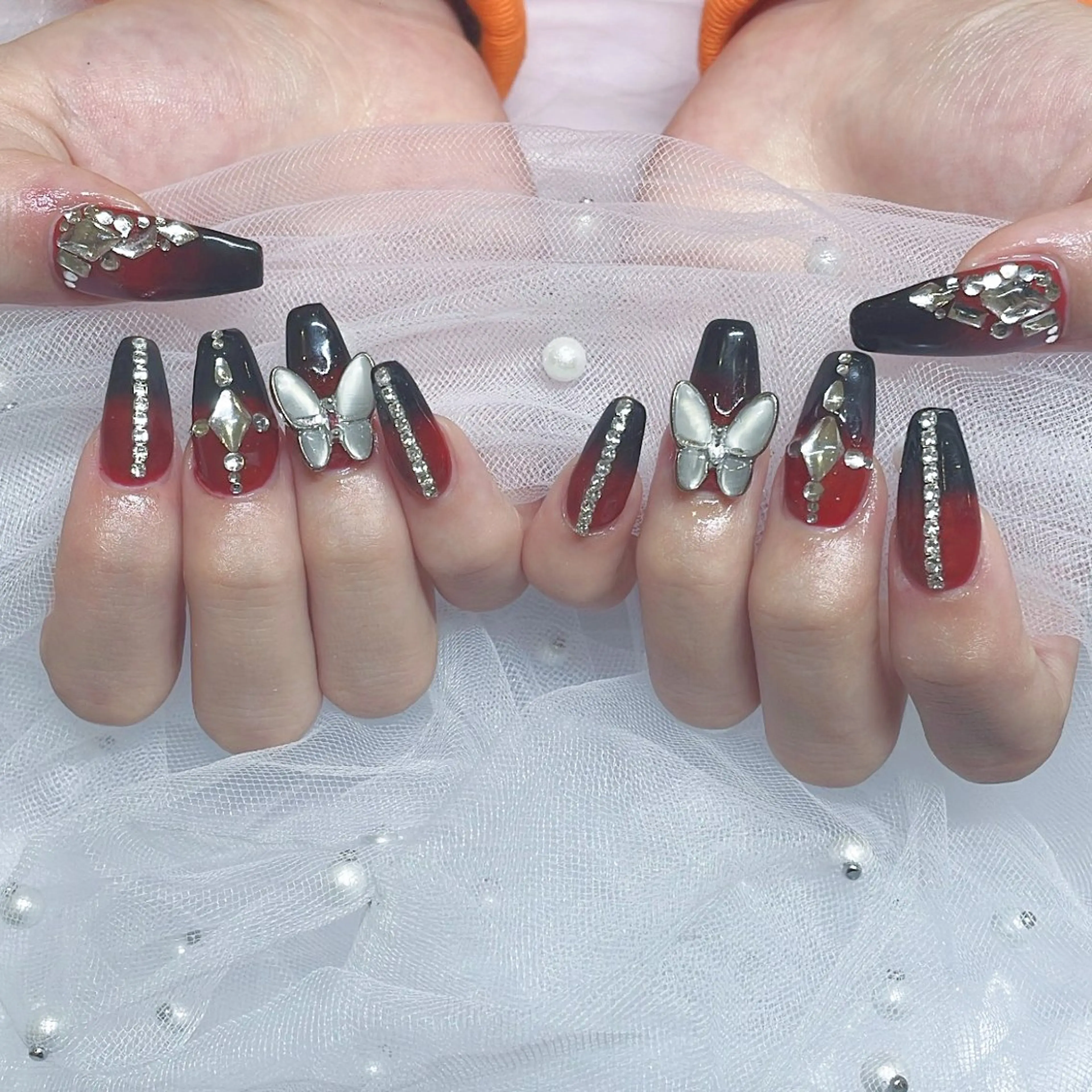 ネイル 成人式 misaki 🩰‎🤍🎀のネイルデザイン