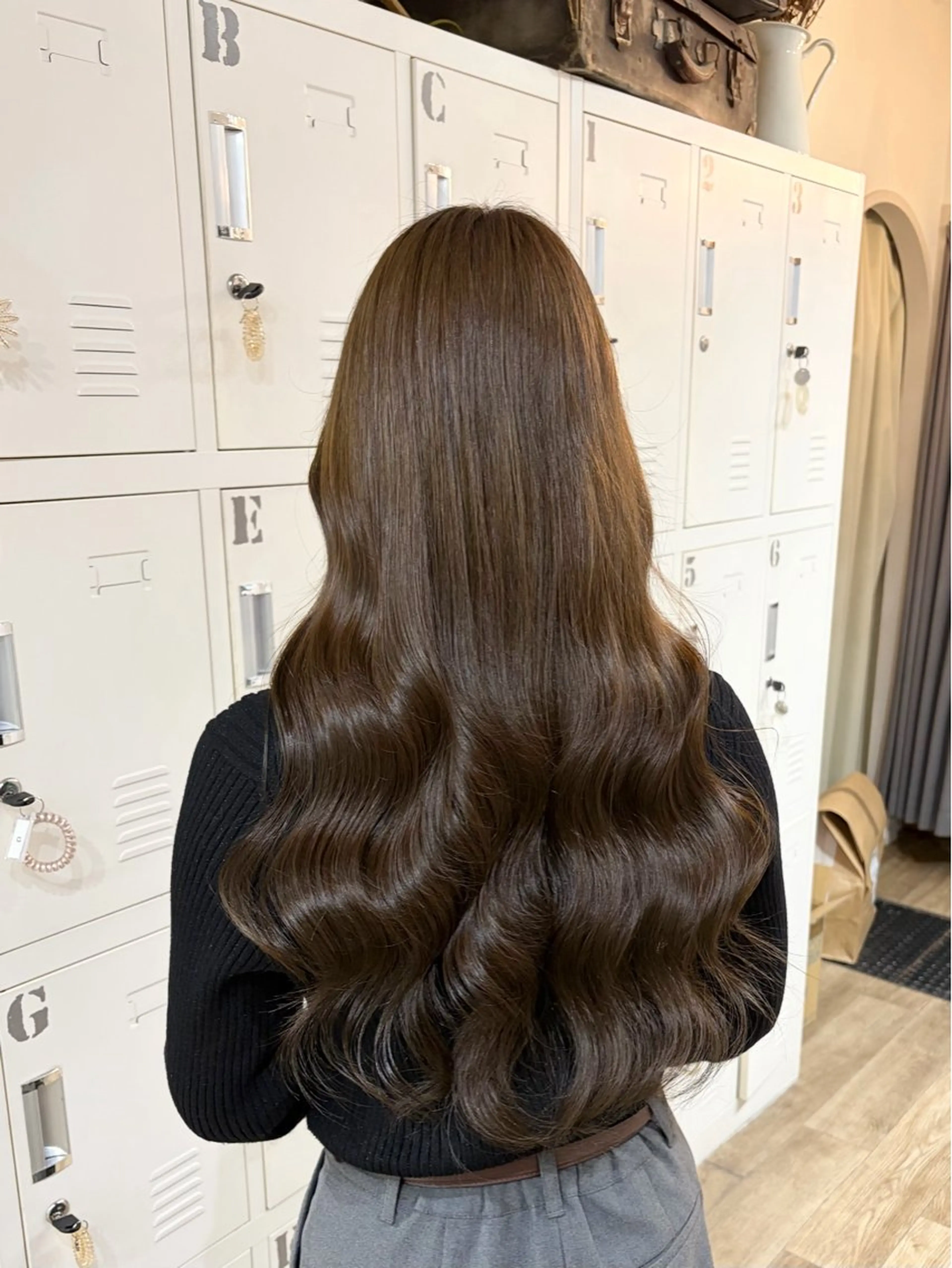 ロング ヘアカラー トリートメント mio♡ベージュ特化 🎀透明感カラーのヘアスタイル