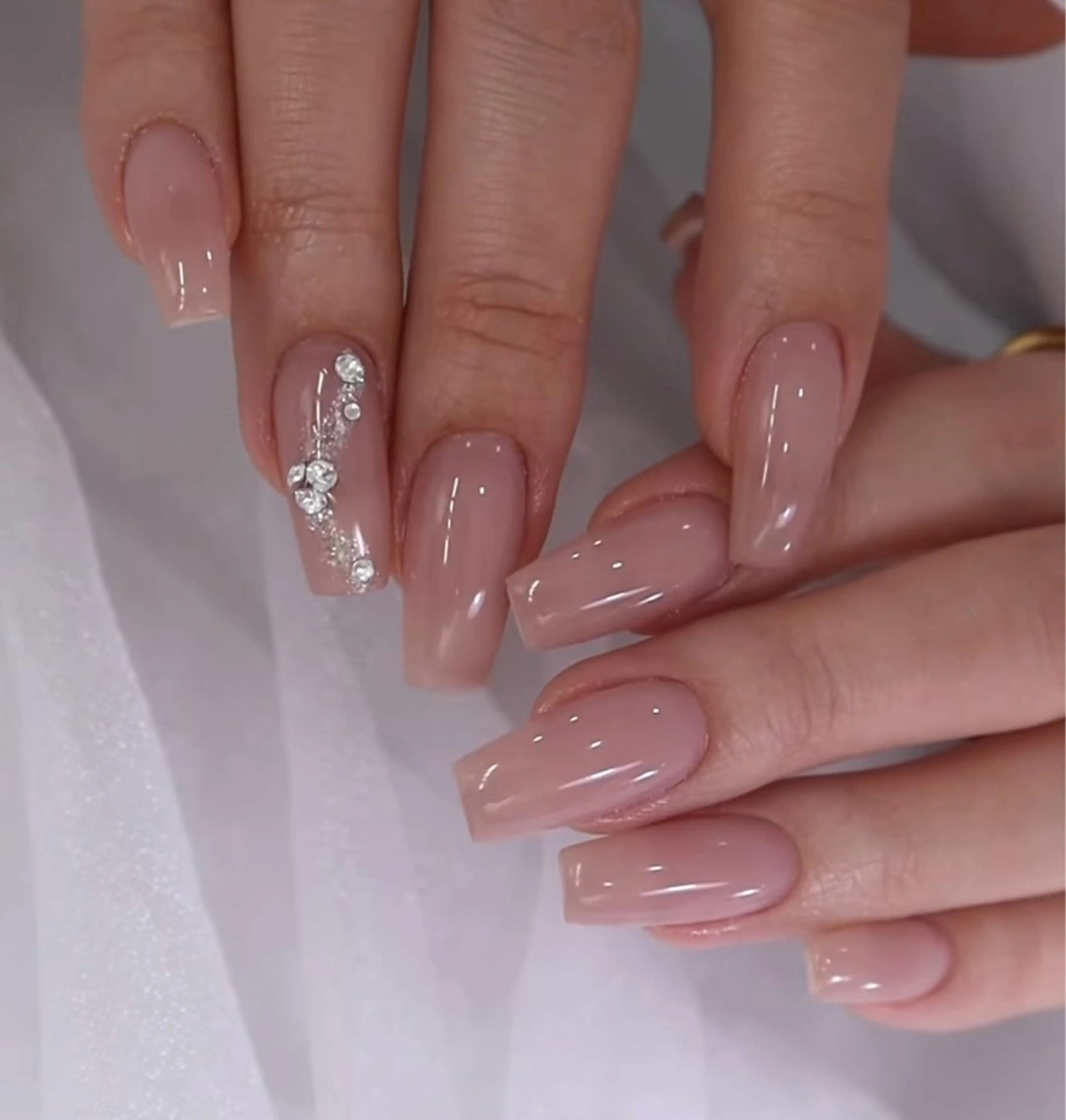 ネイル アートネイル オーロラネイル チークネイル フレンチネイル ガラスフレンチ ハンドネイル 🎀YooLi Nail salonのネイルデザイン