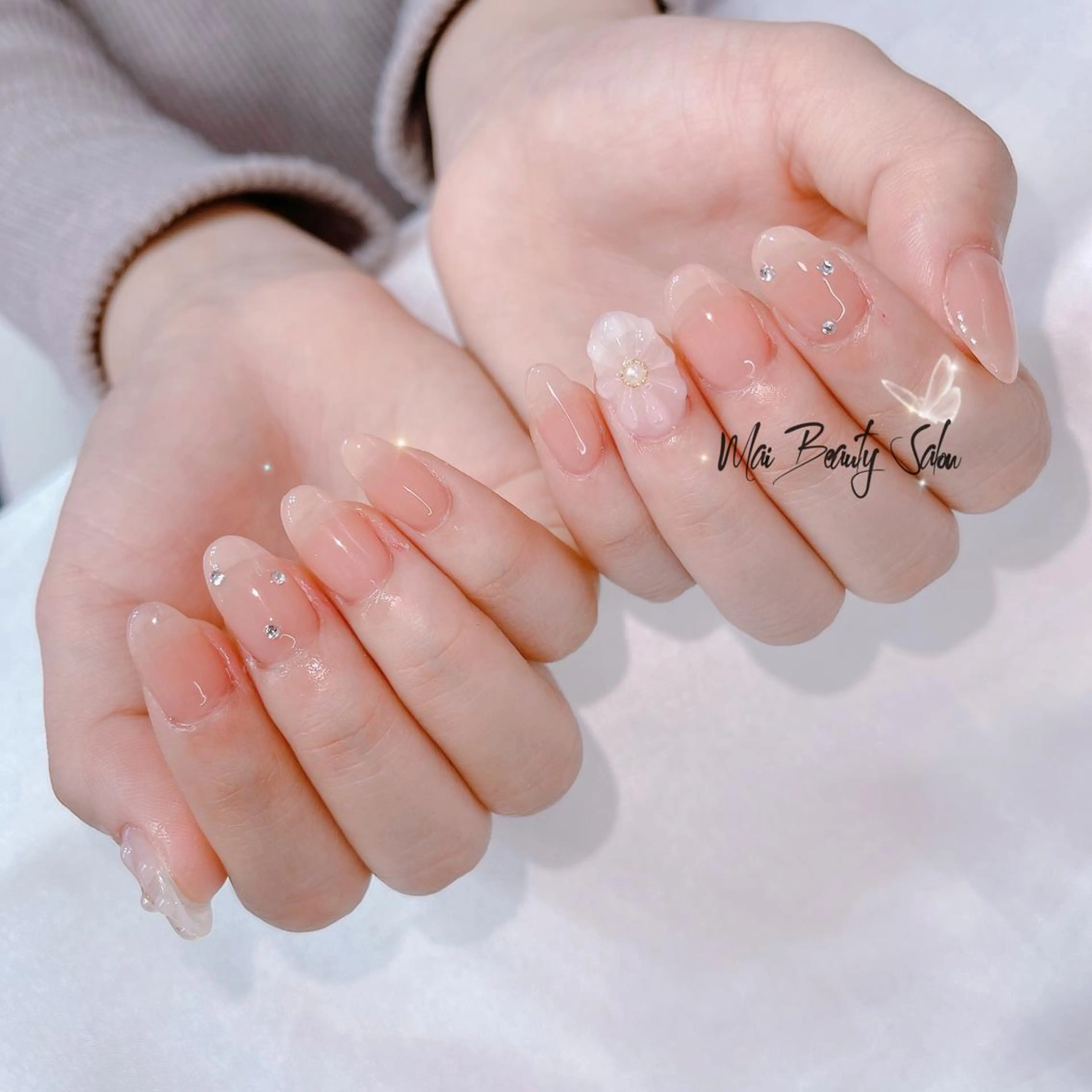 ネイル オーロラネイル チークネイル 長さ出し フラッシュネイル フットネイル MaiBeauty To  Toのネイルデザイン