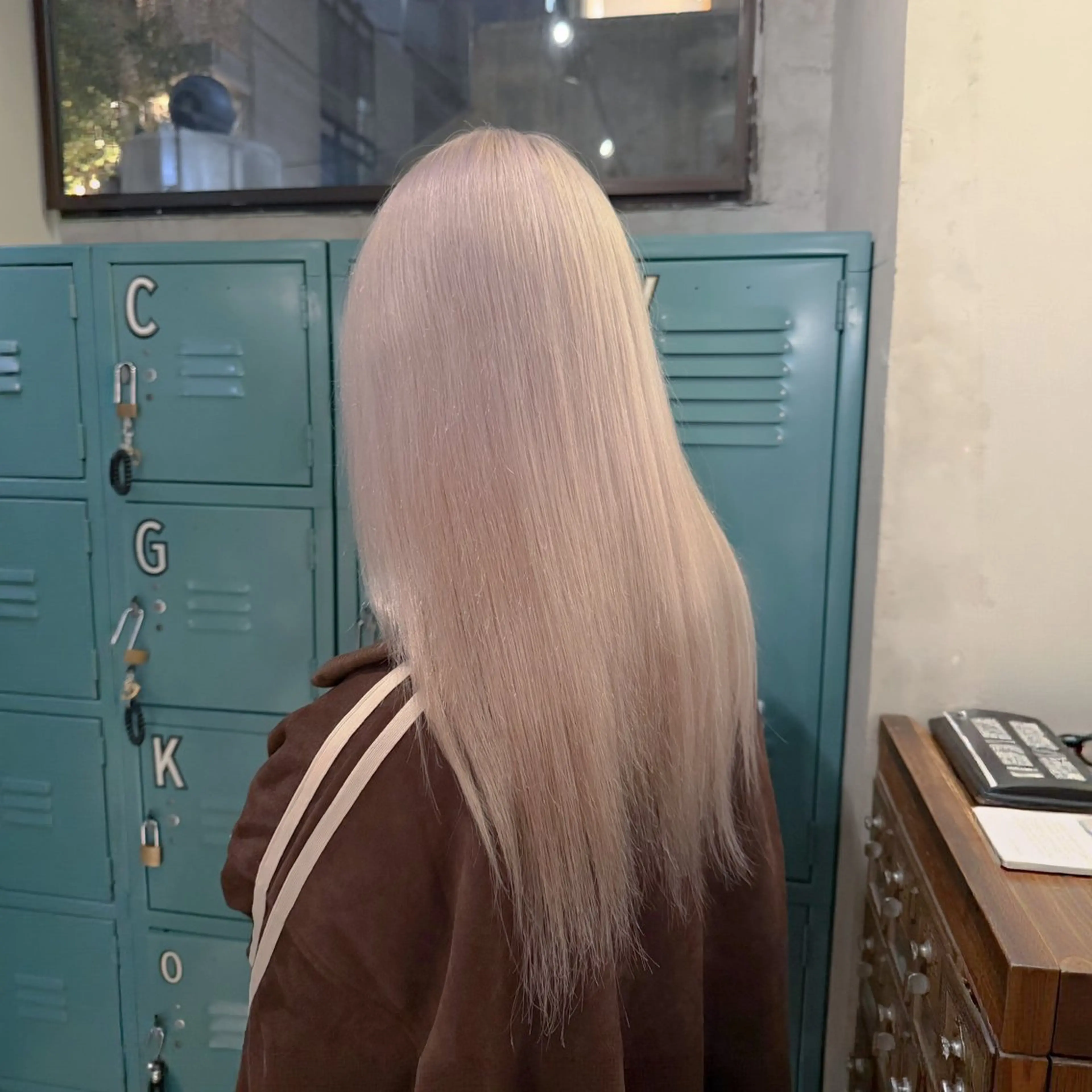 ロング カラー ⚜️ブリーチ× 透明感✨Hayatoのヘアスタイル