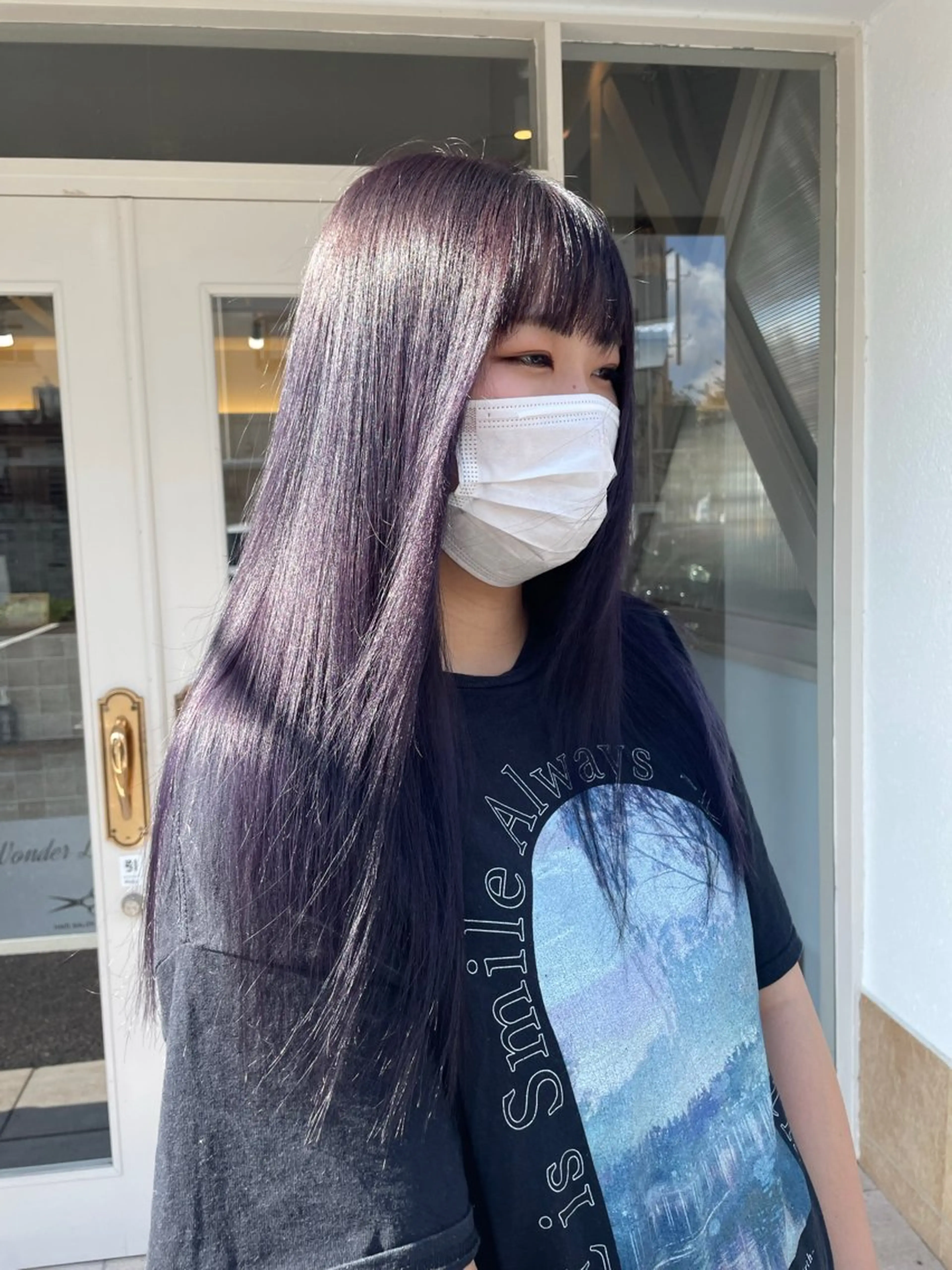 ロング カラー ブリーチ ラベンダーカラー moe🥣ﾚｲﾔｰ ｶｯﾄ/透明感ｶﾗｰのヘアスタイル