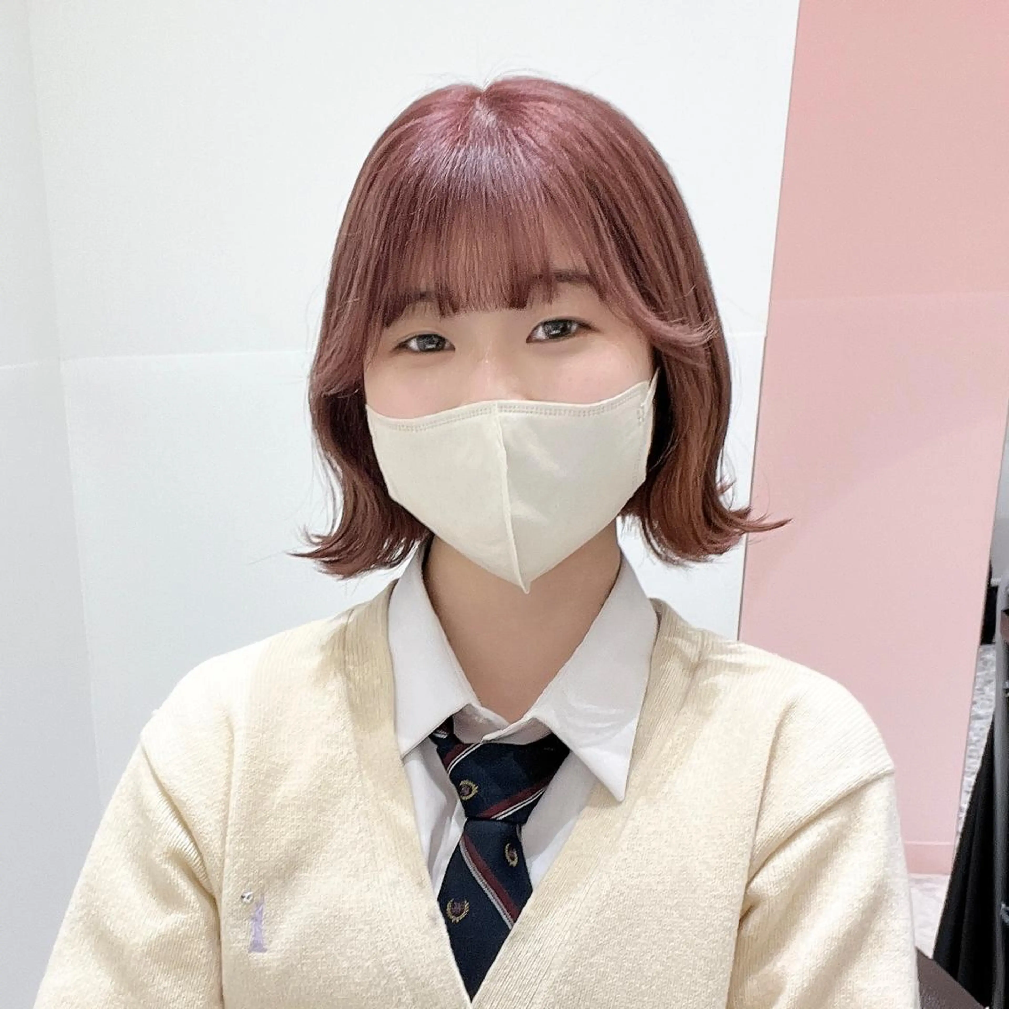 ショート カラー ヘアカラー 🩵ブリーチカラー 🐈MIORI🩵のヘアスタイル