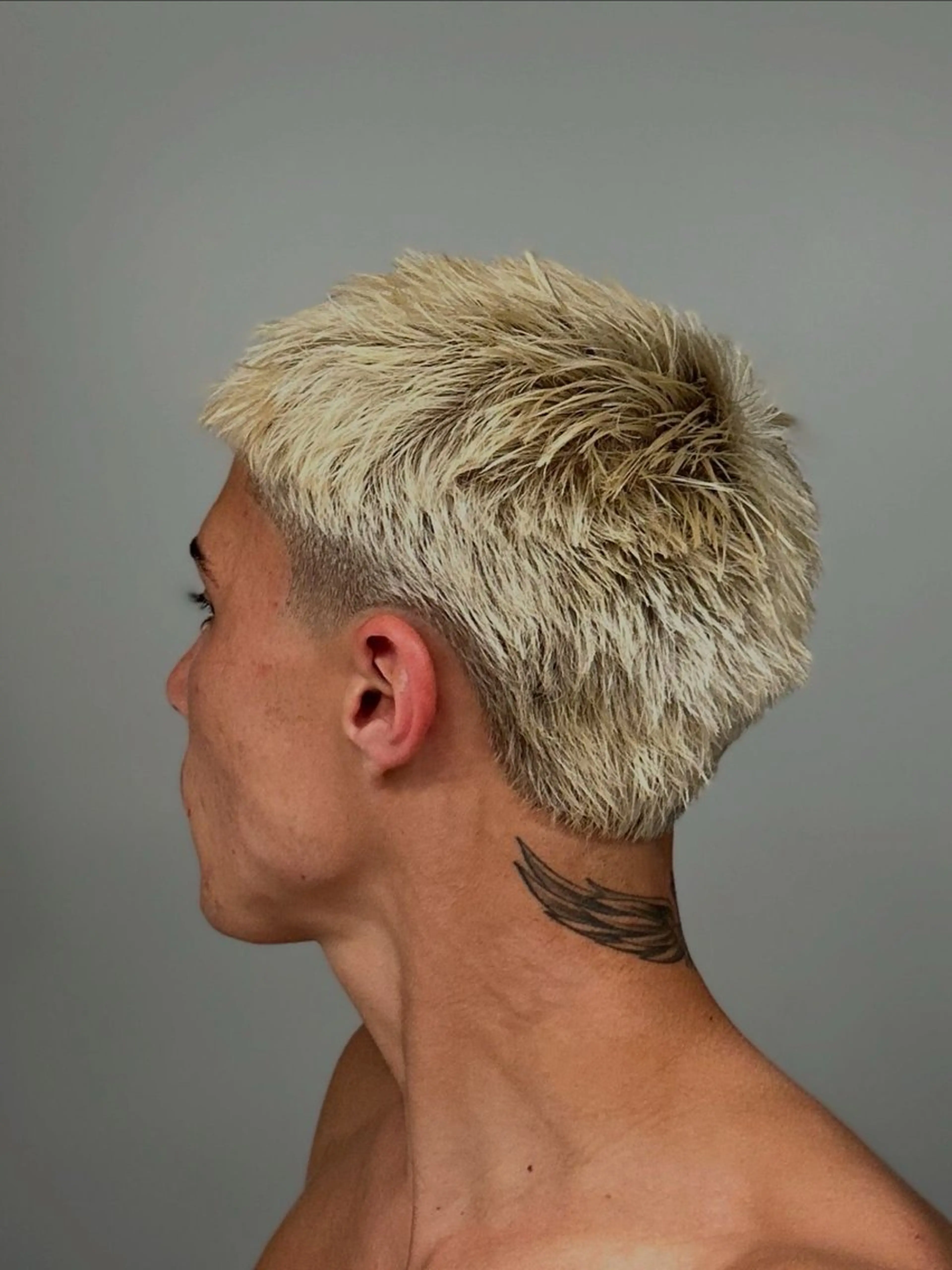 カラー 堀江 輝起のヘアスタイル