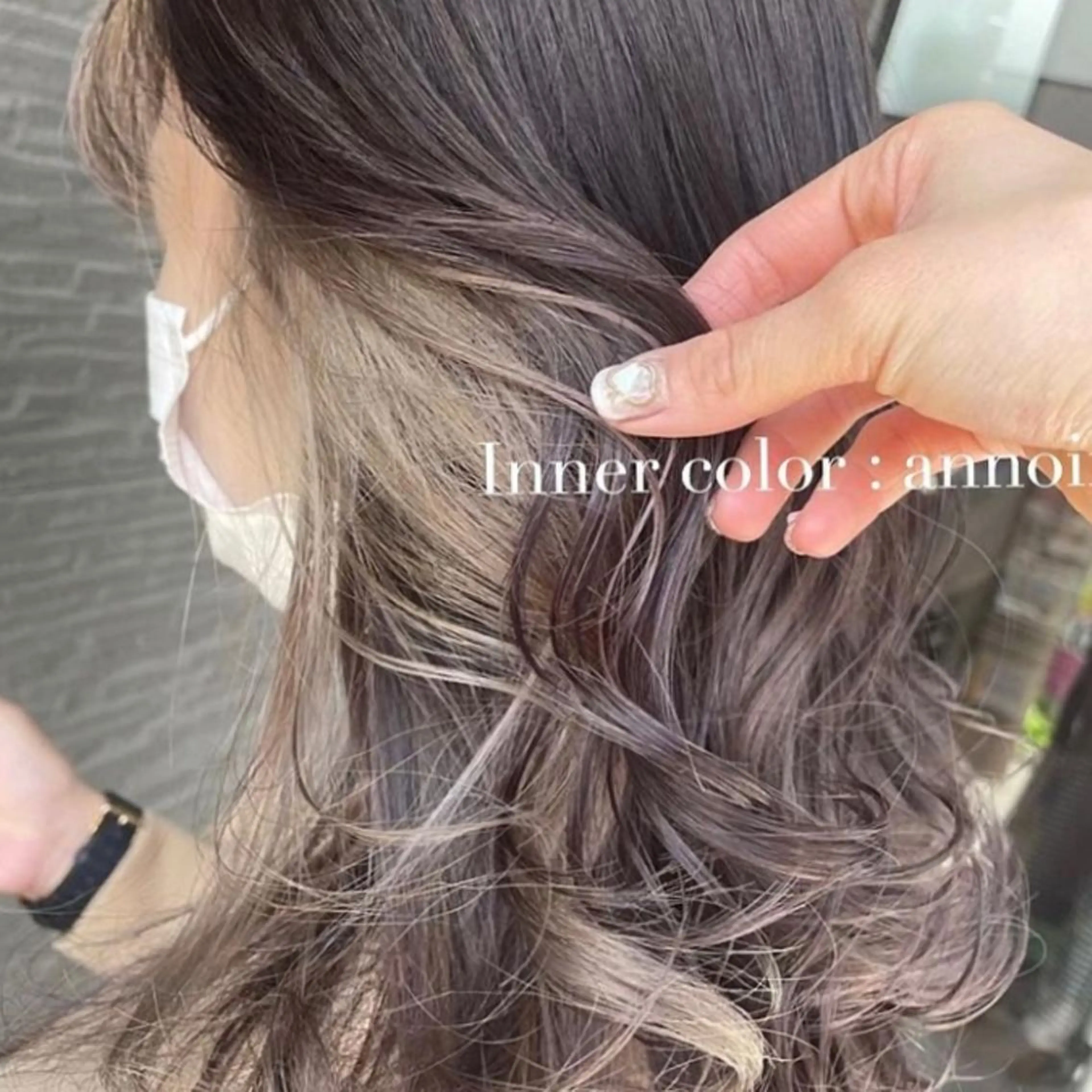 セミロング カラー annoii _pomのヘアスタイル