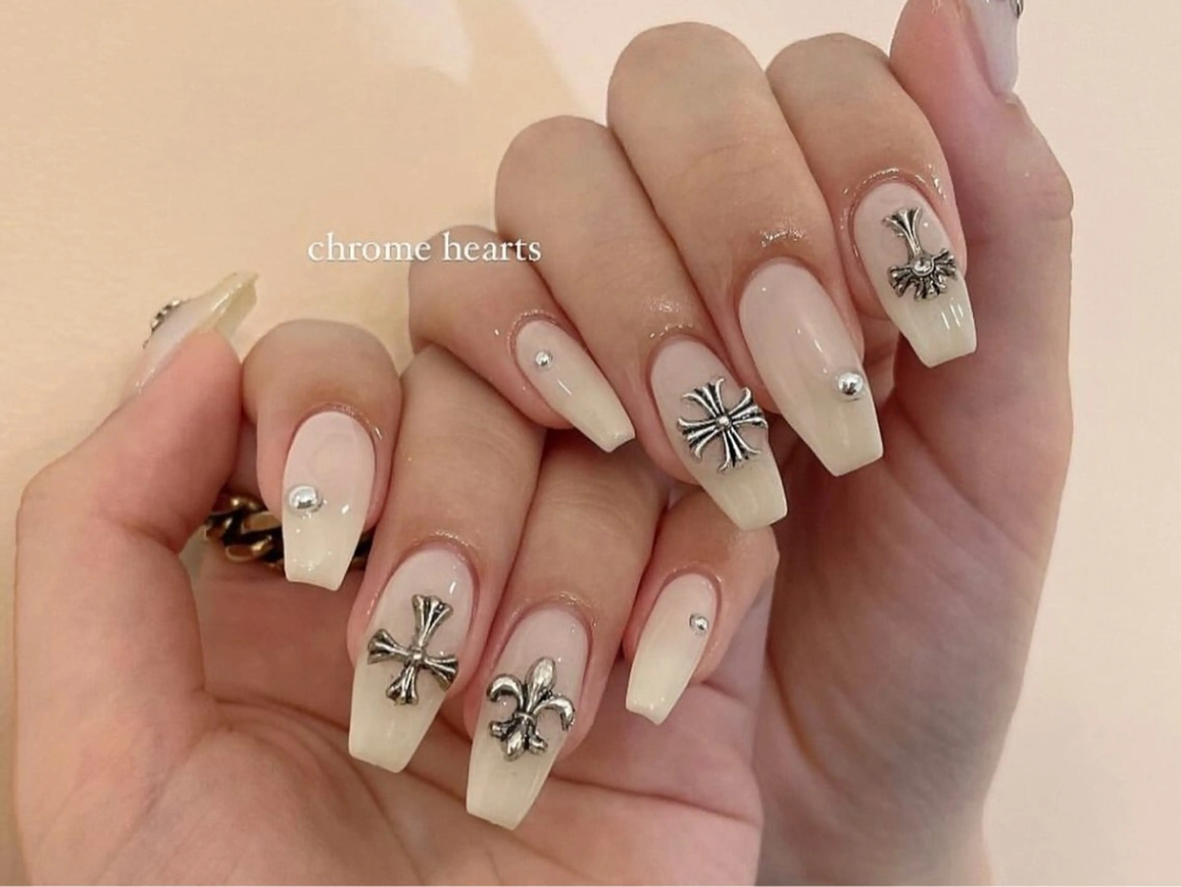 ネイル アートネイル クリアネイル 成人式 長さ出し フラッシュネイル か な🧚♀️のネイルデザイン