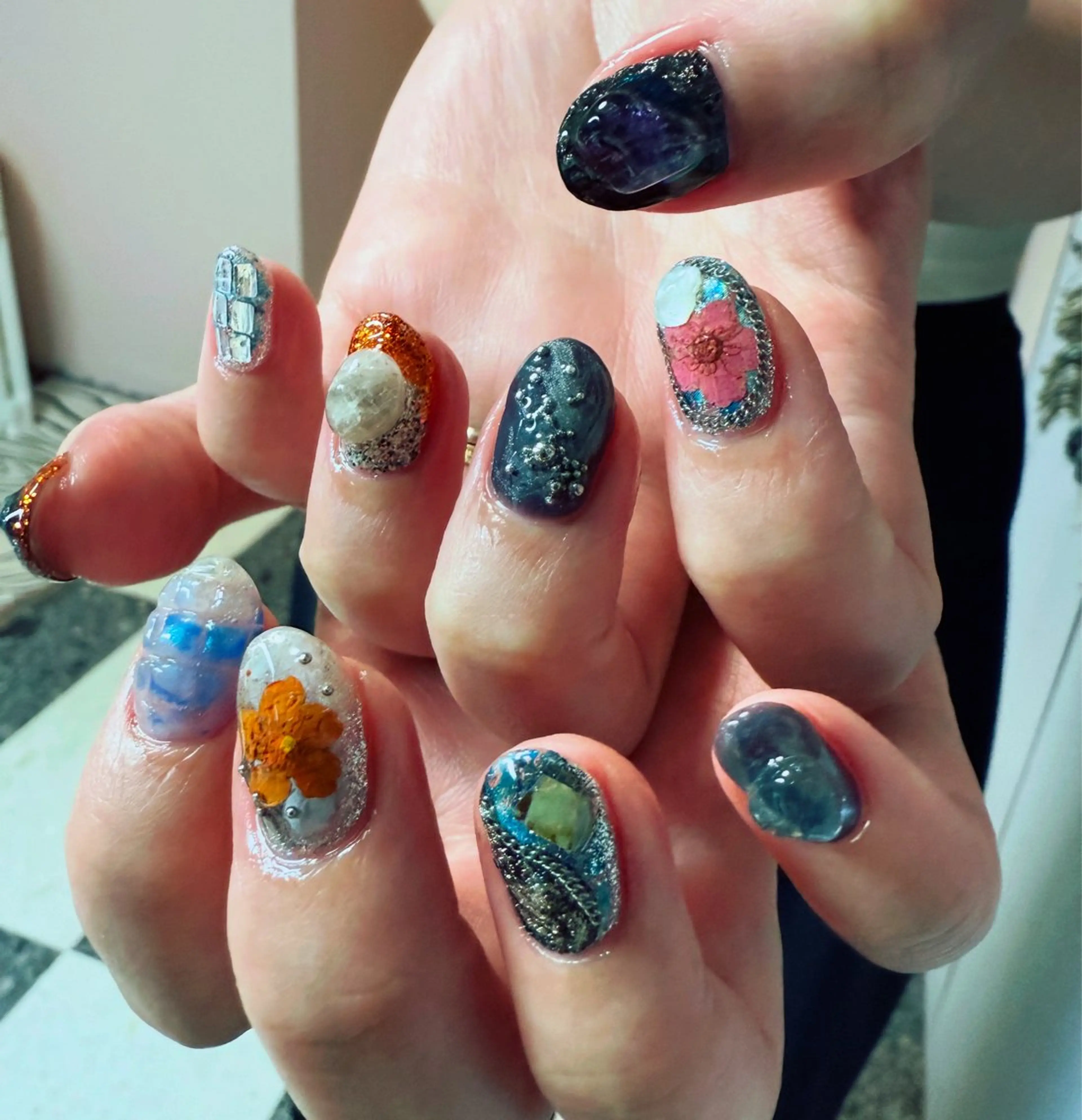 ネイル ニュアンスネイル シンプルネイル ハンドネイル posa nail モエミのネイルデザイン