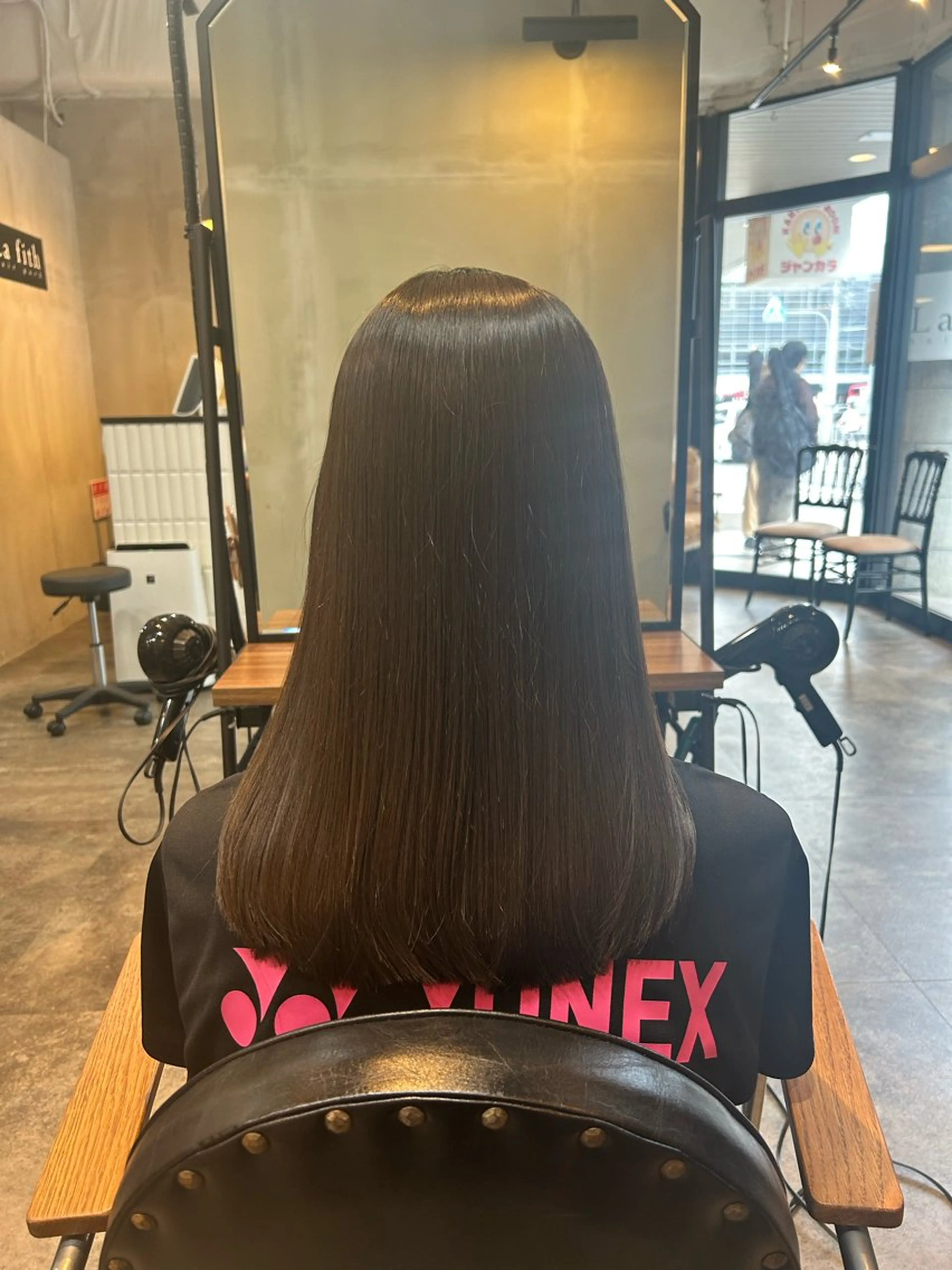 ミディアム 縮毛矯正 木下 美優のヘアスタイル