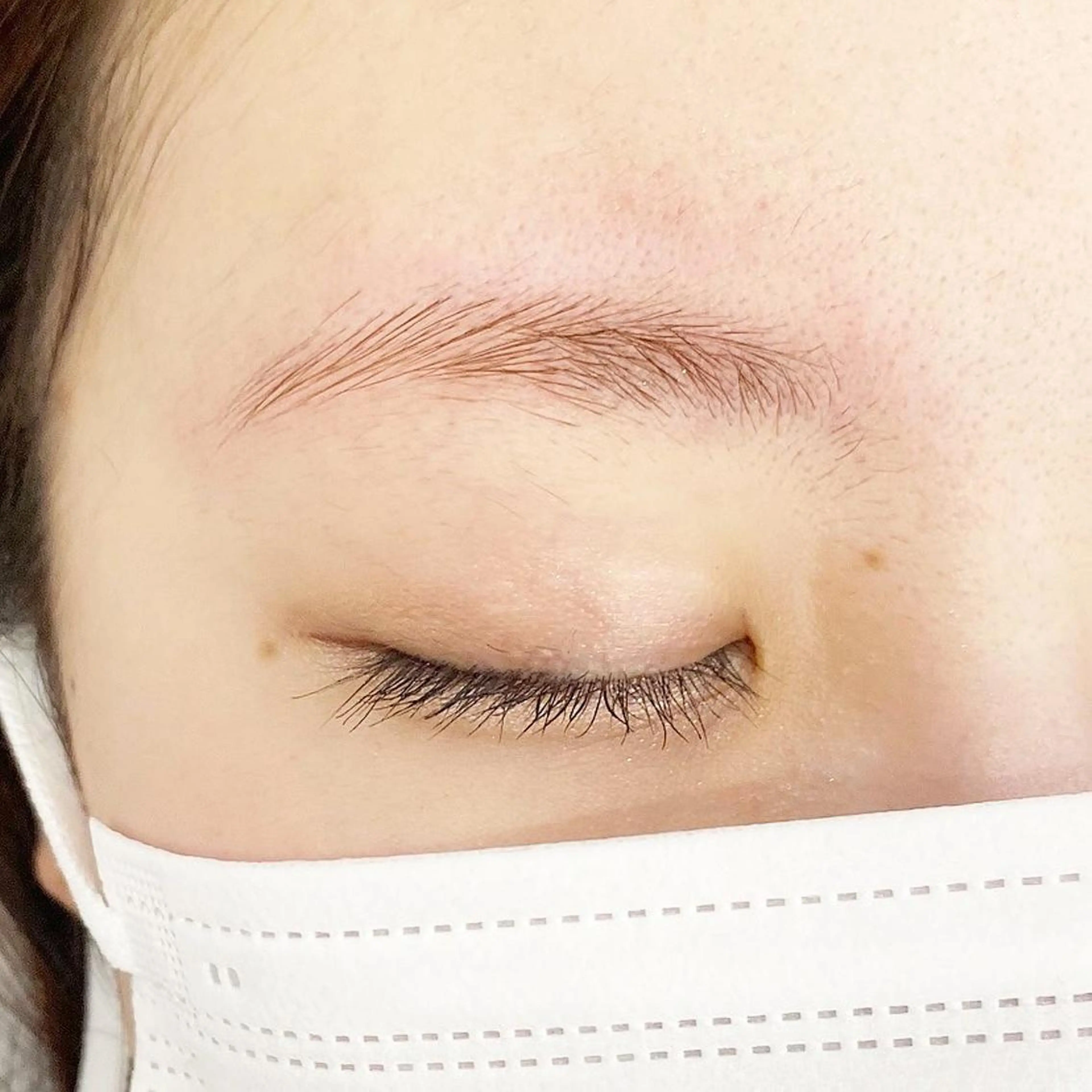 カラー アイブロウ elblink risaのマツエク・マツパデザイン