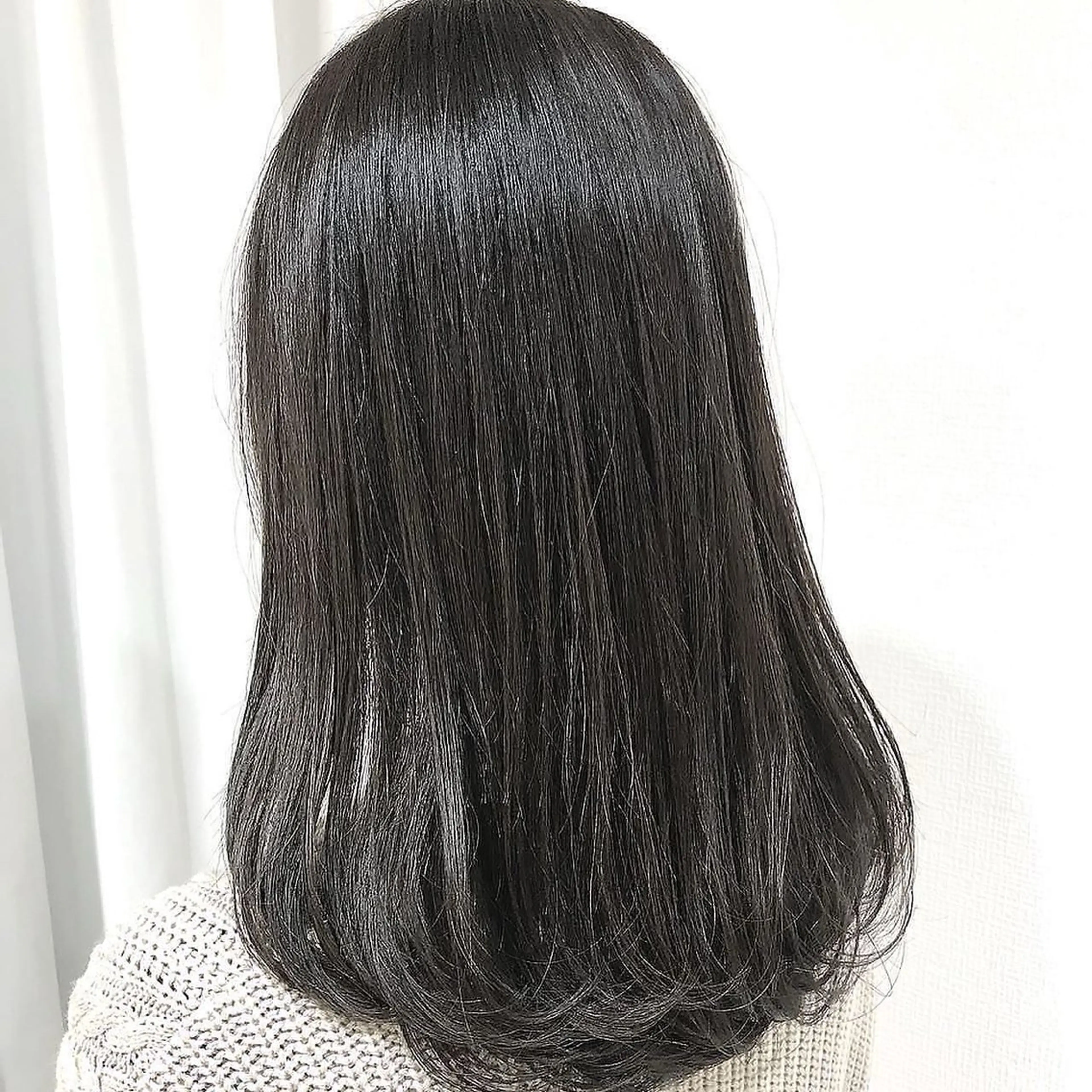 ミディアム カラー 韓国ヘア🇰🇷／ 艶カラー鈴木萌愛🩶のヘアスタイル