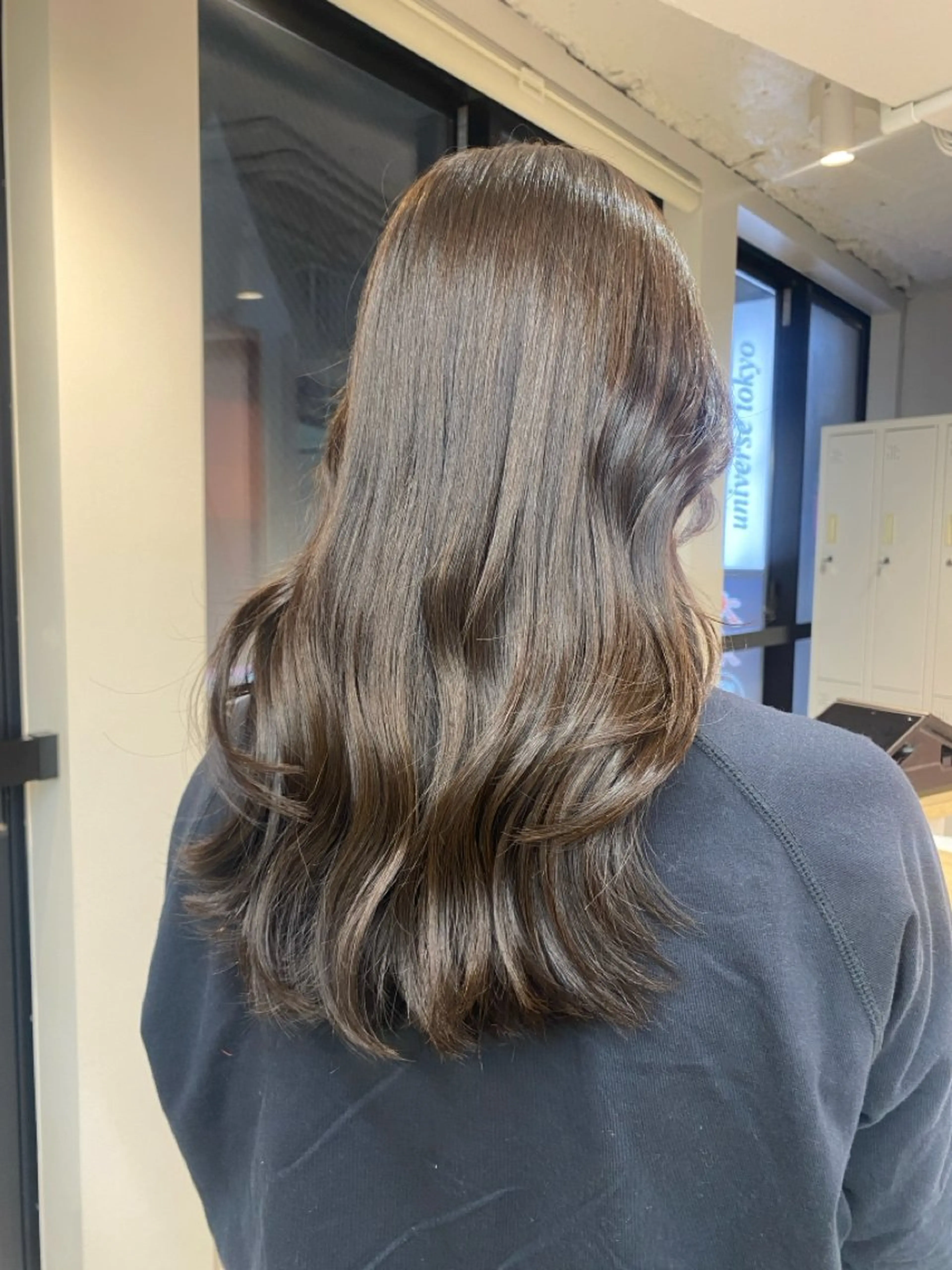 カラー グレージュ a. ririのヘアスタイル