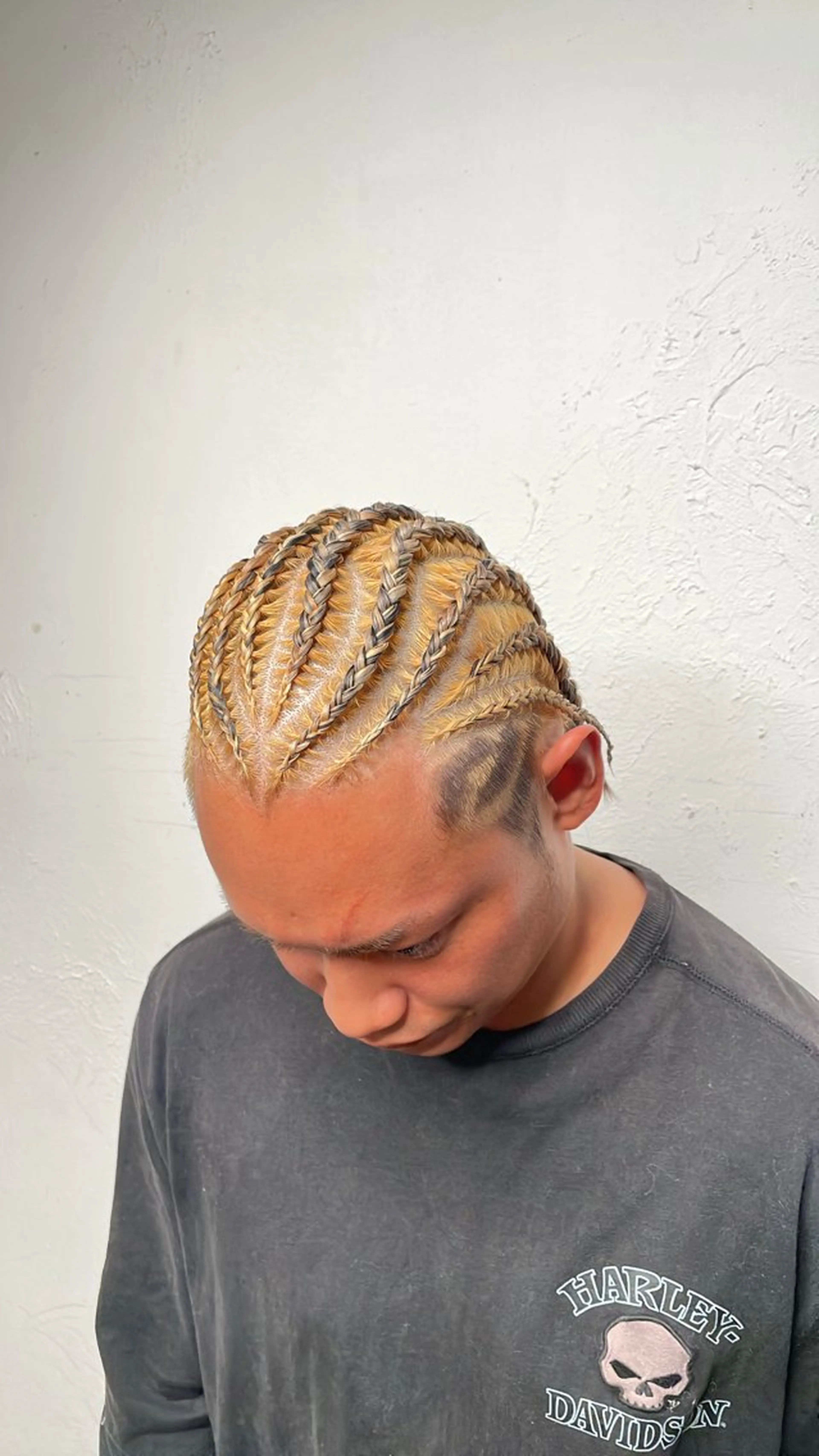 ヘアアレンジ メンズ コーンロウ／ブレイズ SYUのヘアスタイル