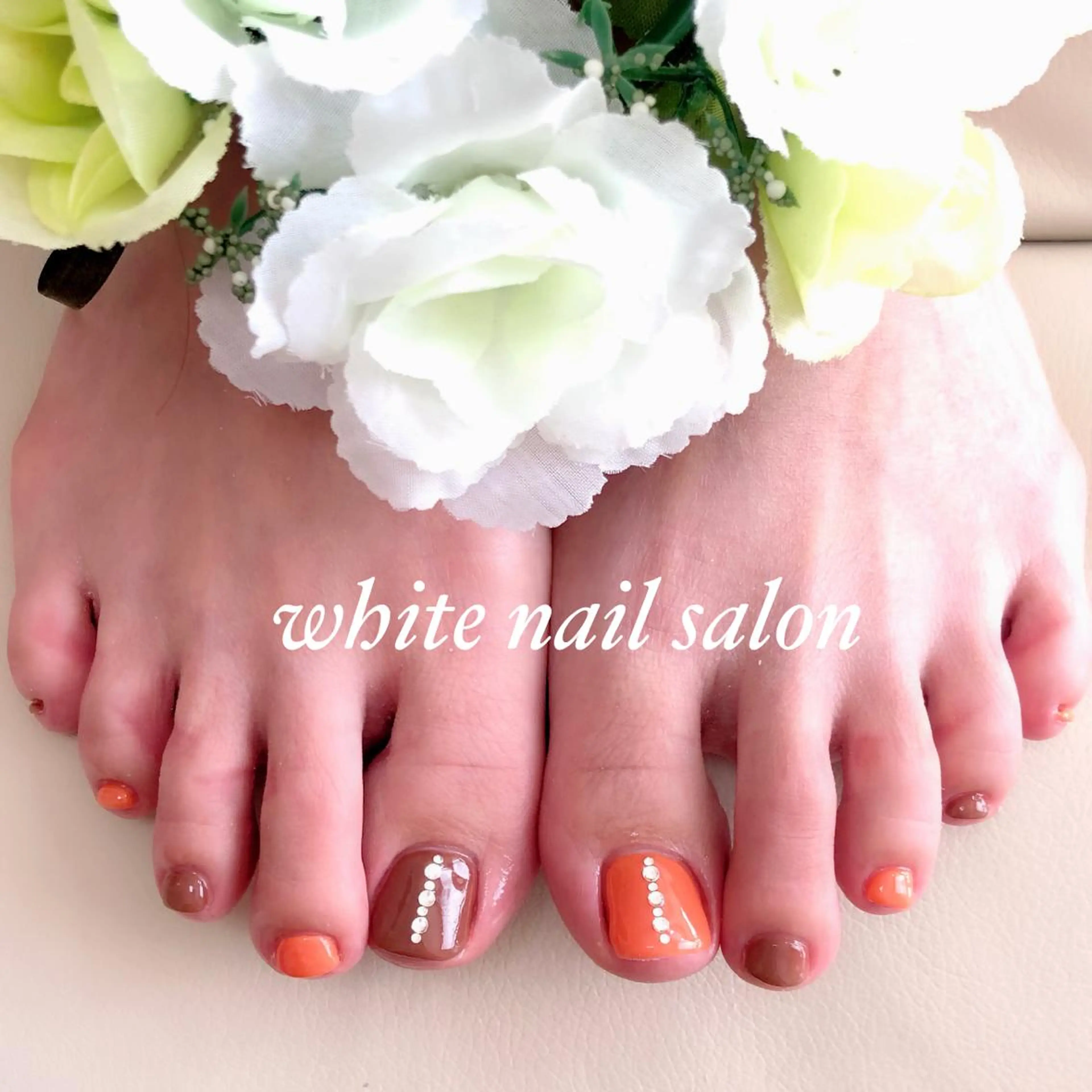 ネイル アートネイル フットネイル フレンチネイル ジェルネイル ハードジェル フットネイル white nail salonのネイルデザイン