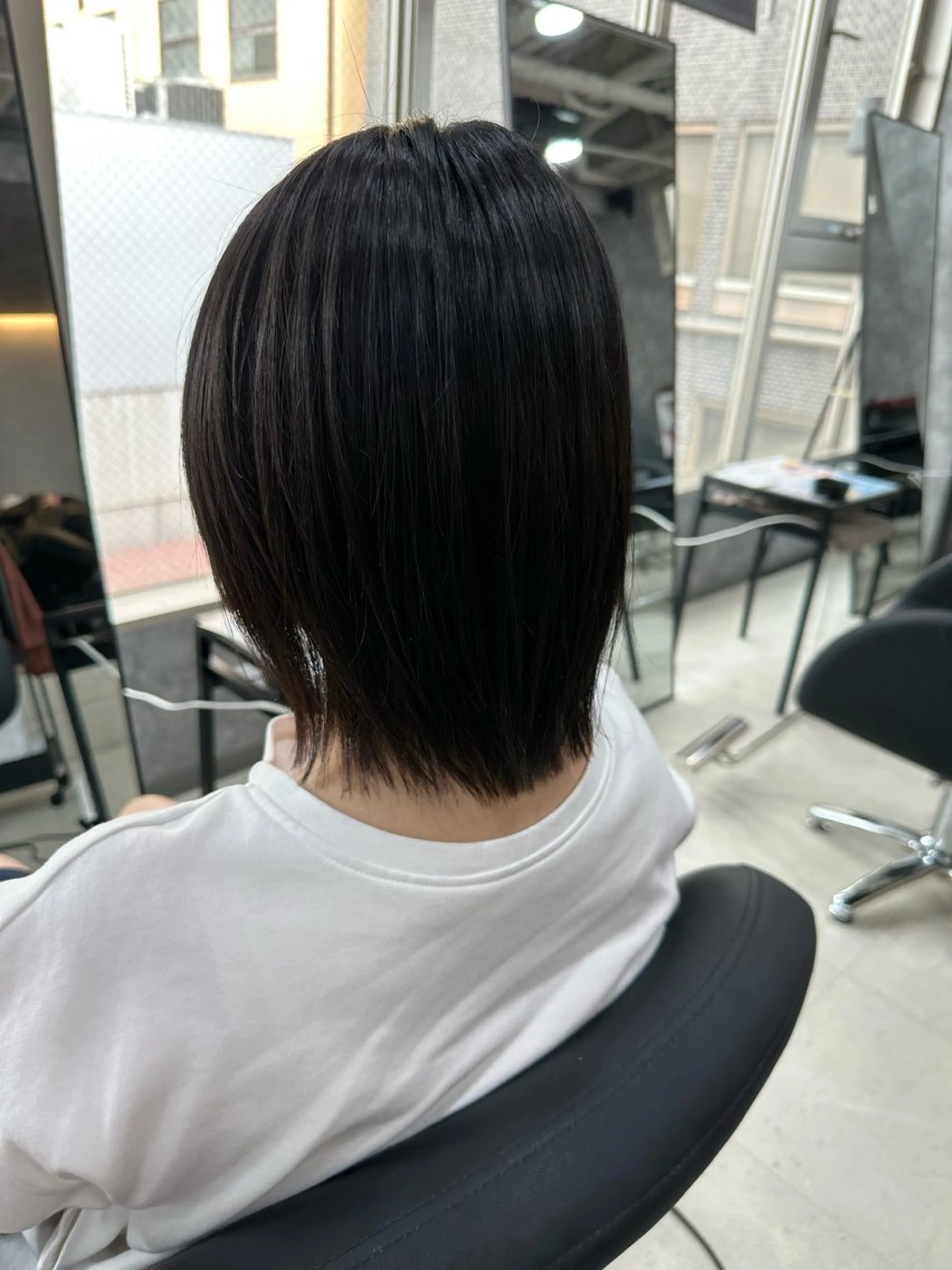 ショート 酸性ストレート カット 森本 倭のヘアスタイル