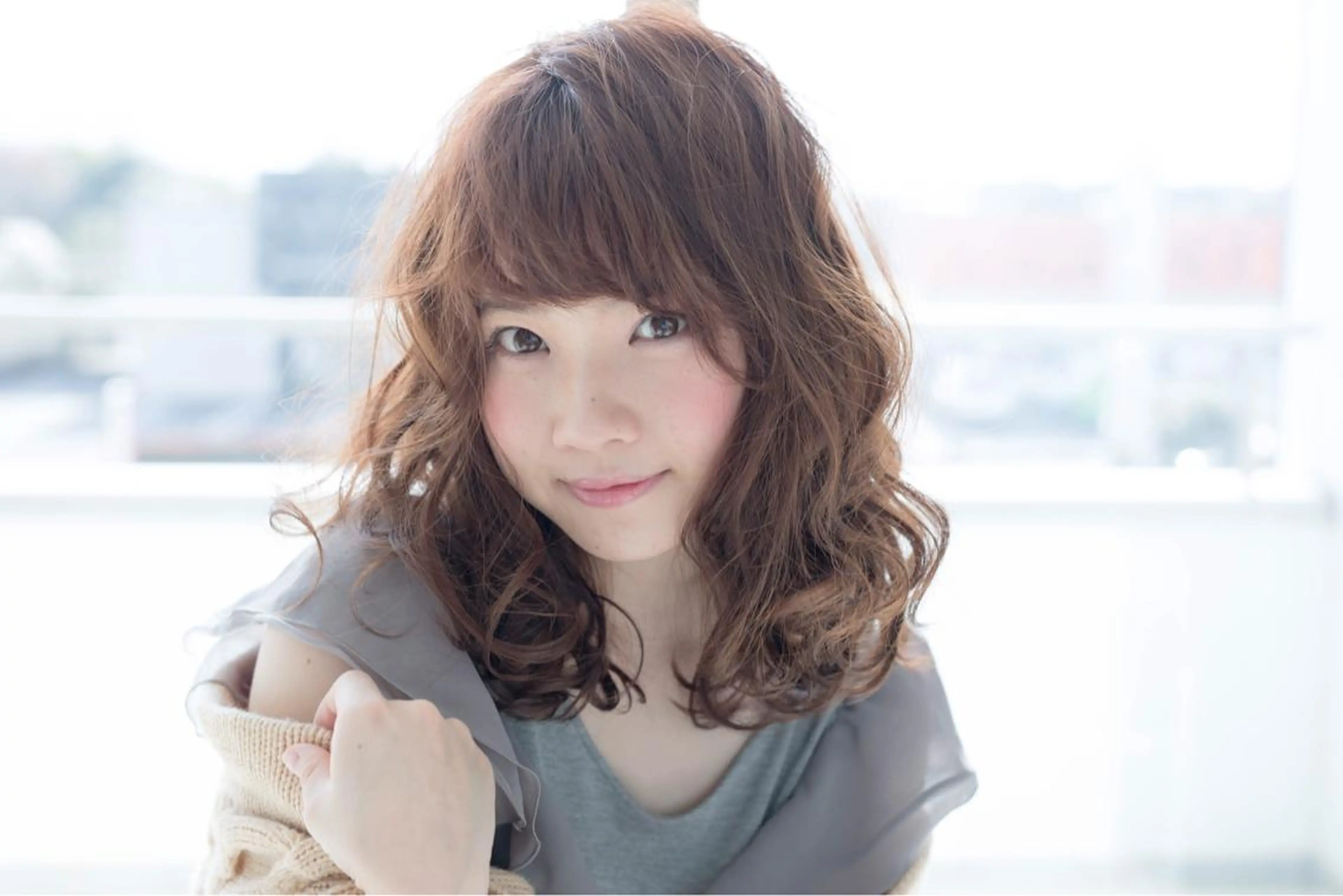 セミロング カラー 小野 和摩のヘアスタイル