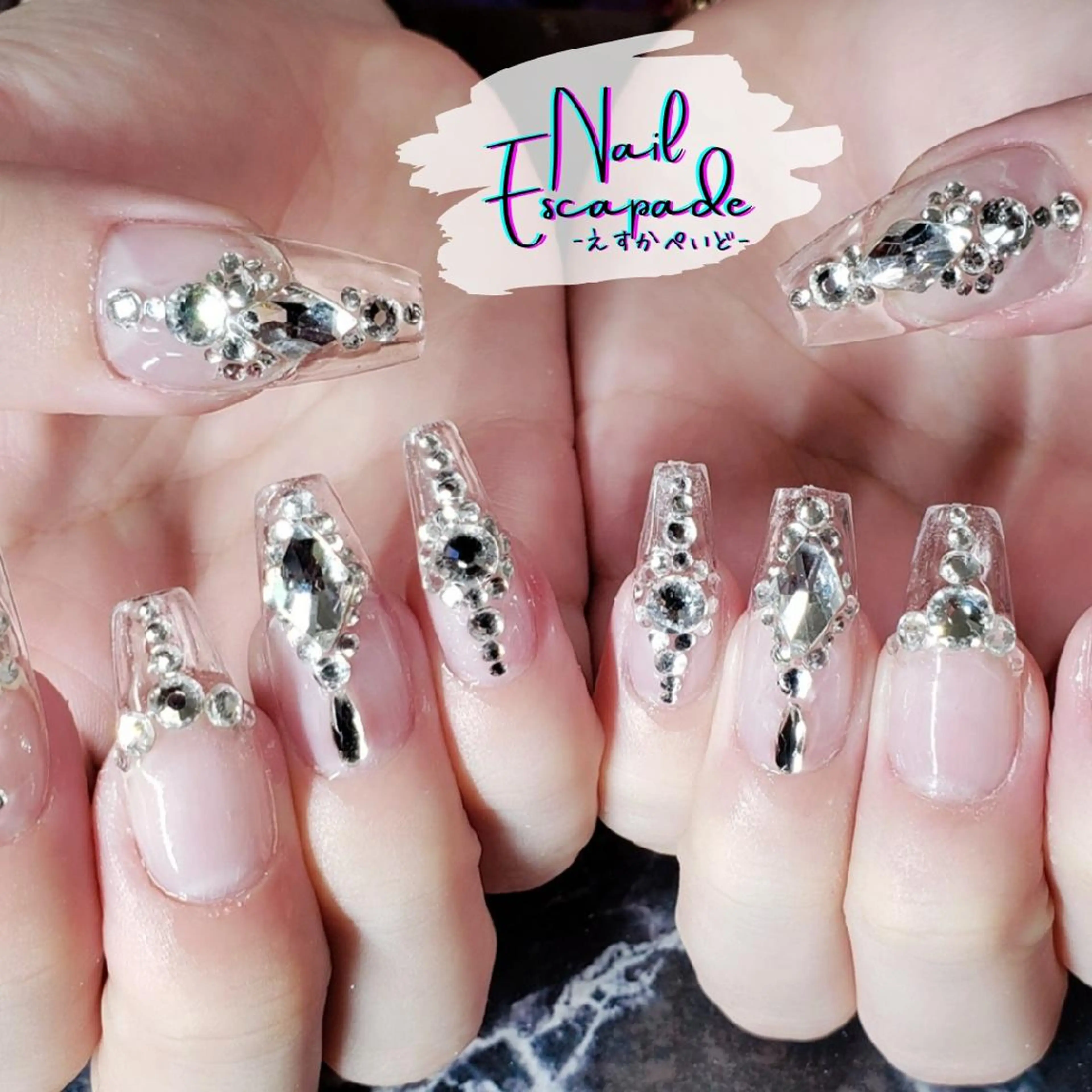 ミディアム ネイル ハンドネイル クロキ 。のネイルデザイン