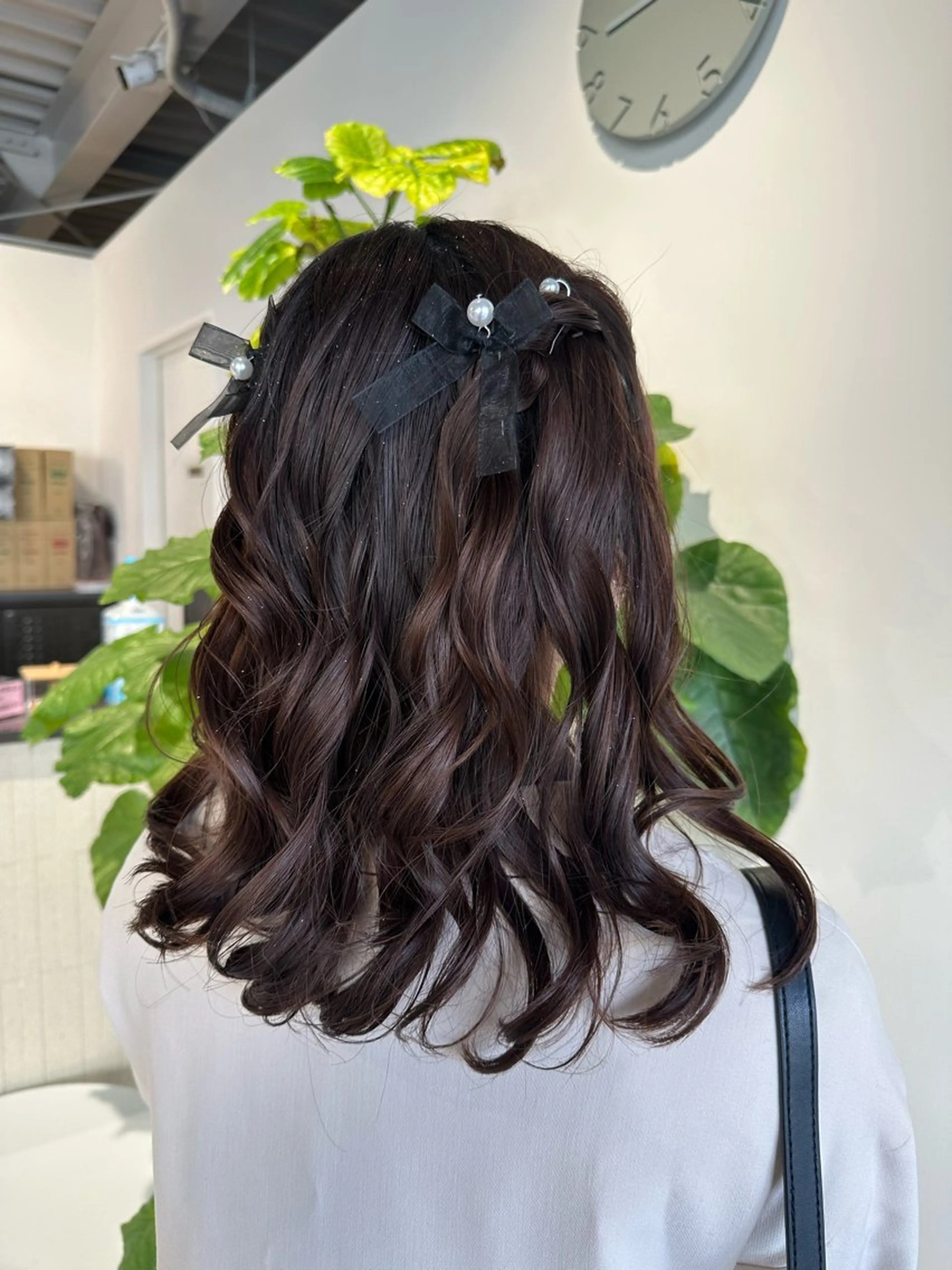 ミディアム ヘアアレンジ 相原 百華のヘアスタイル