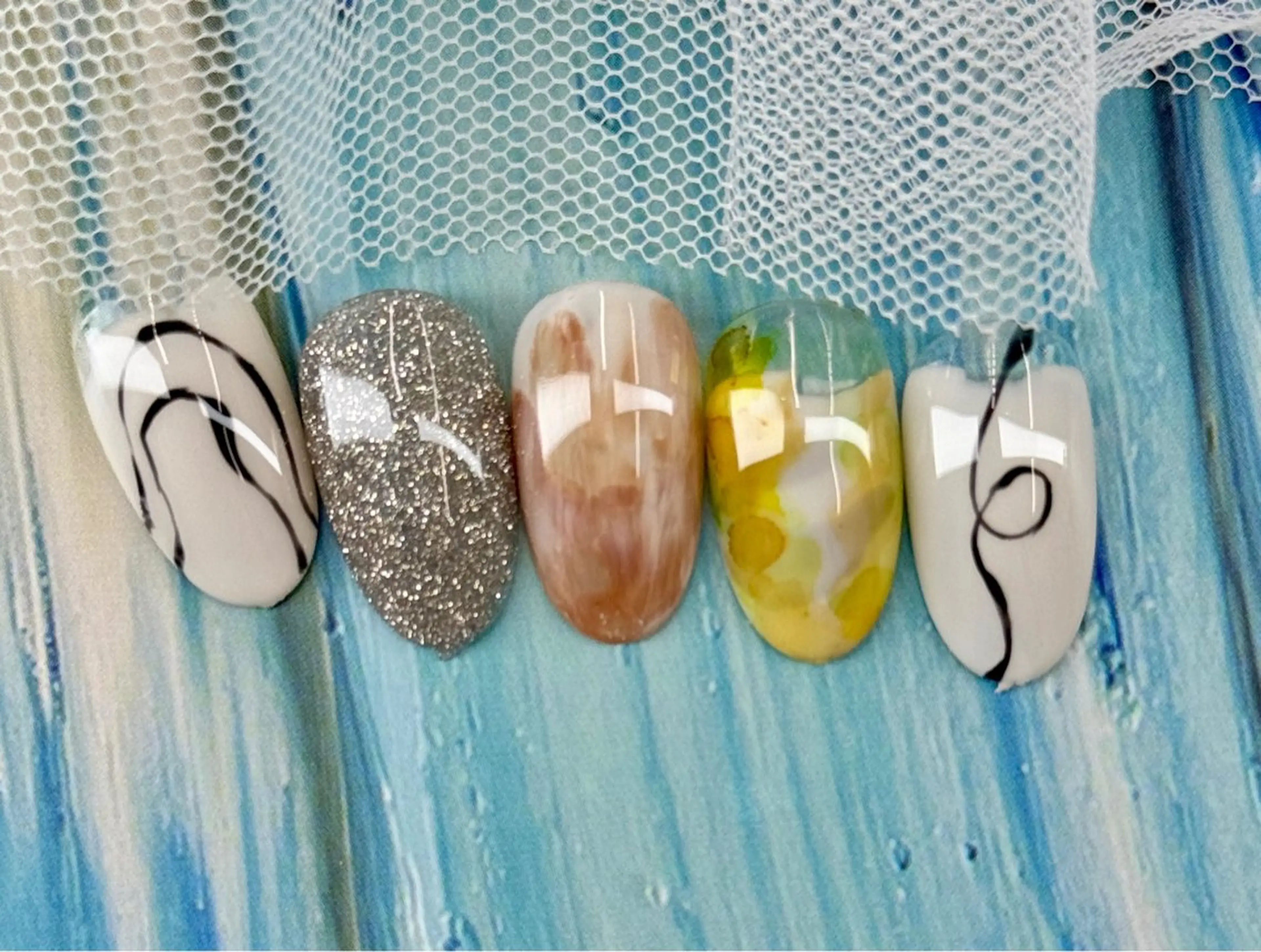 ネイル AngelChris ビューティーサロンのネイルデザイン