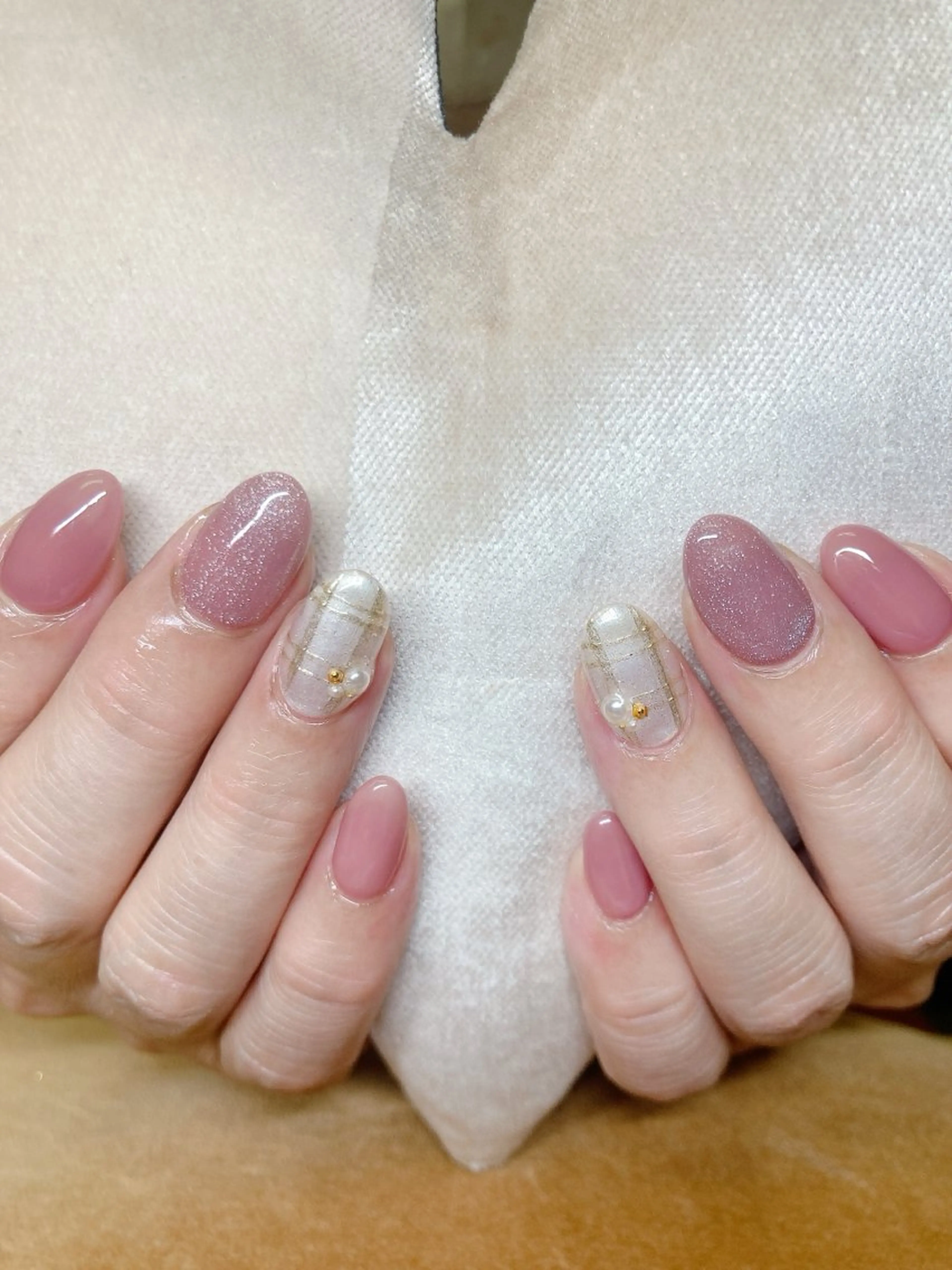 ネイル ECLAT エクラ所属・寺山 千鶴のネイルデザイン