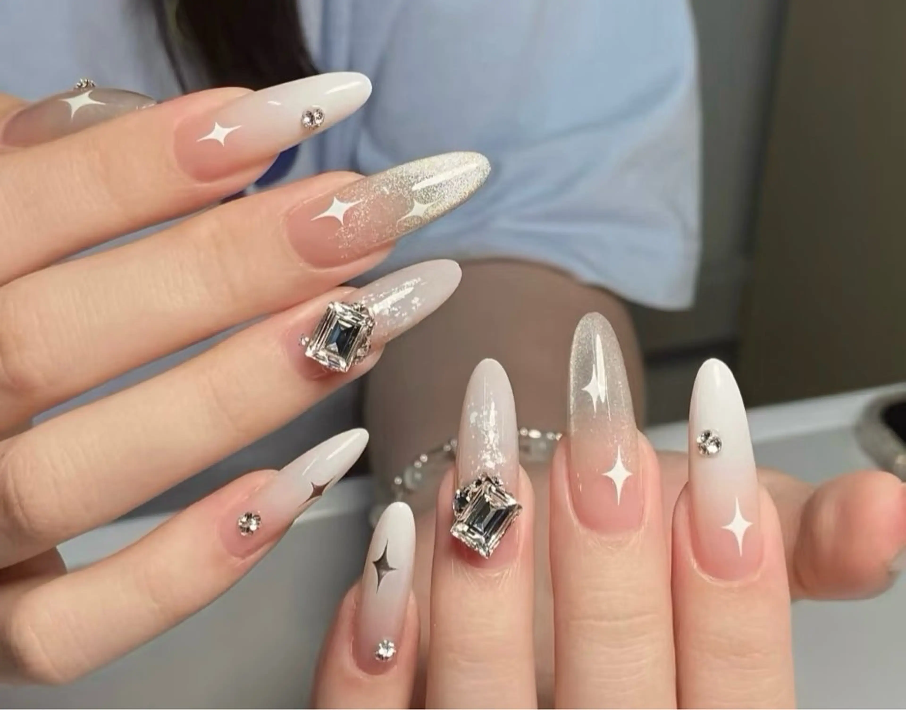 ネイル 長さ出し フットネイル フレンチネイル ジェルネイル ガーリー ハンドネイル NYネイルサロン 千葉中央店のネイルデザイン