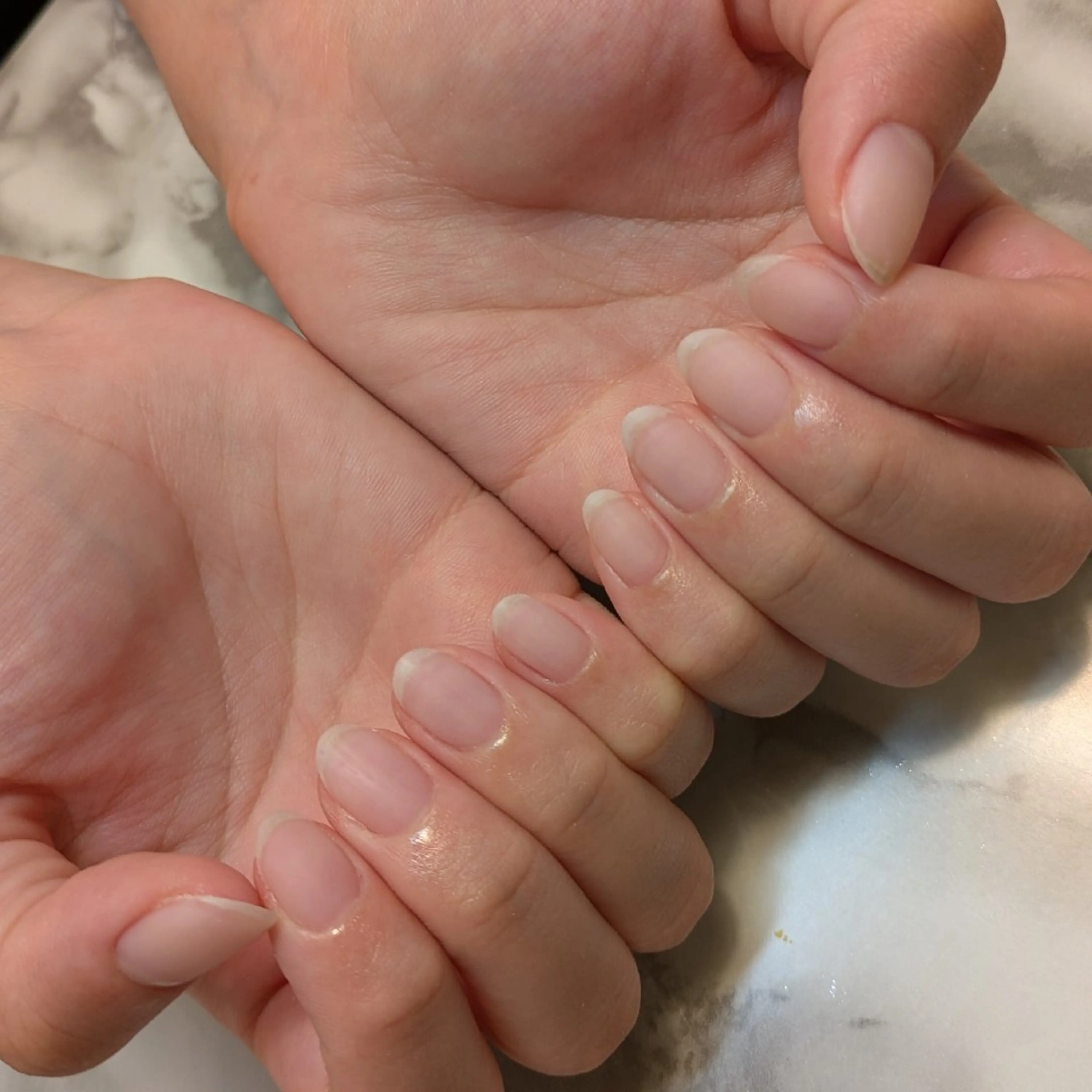 ネイル ジェヌインネイル 河内のネイルデザイン