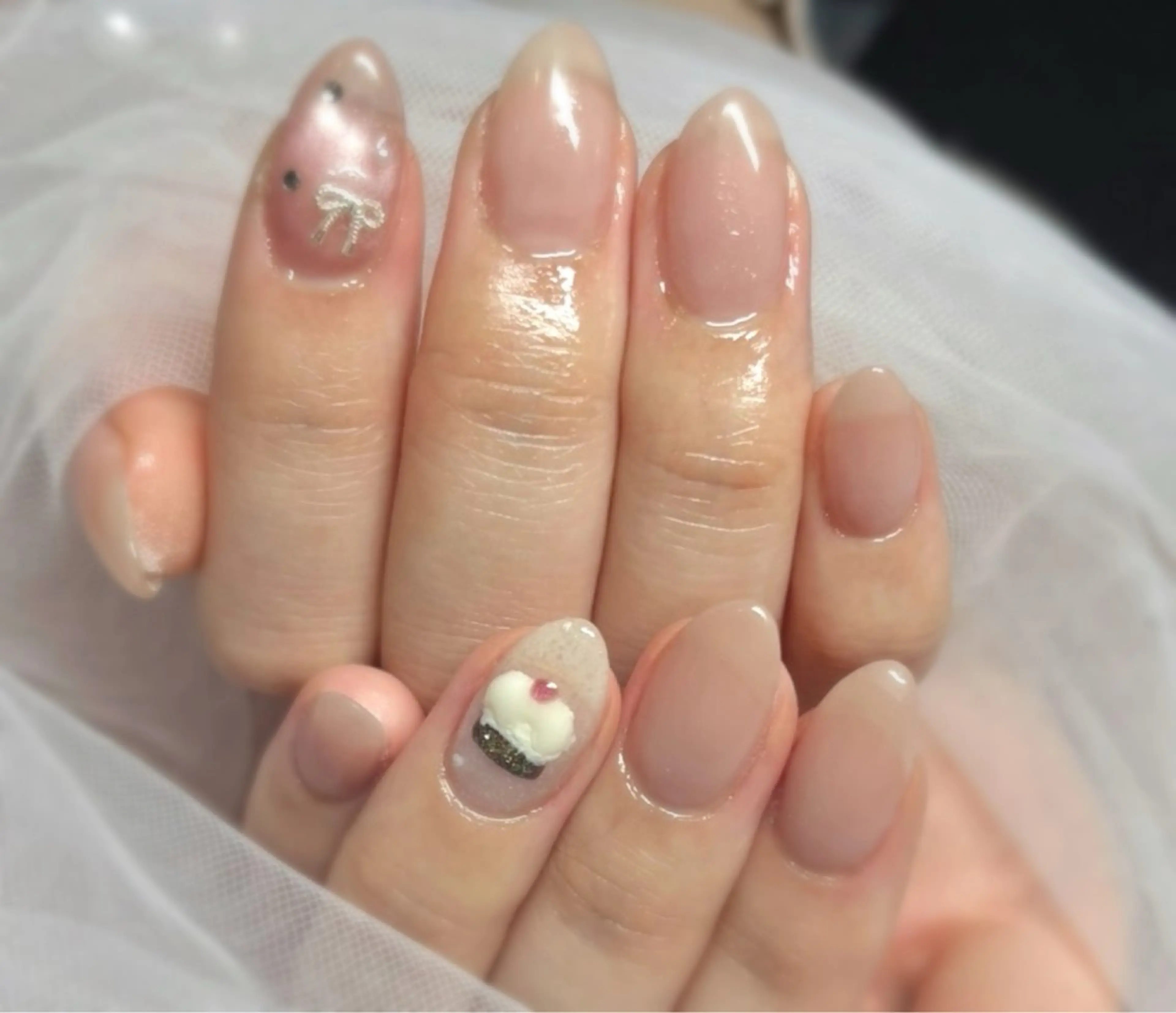ネイル マグネットネイル ワンカラーネイル 春ネイル ハンドネイル kaho  🧸🎀 RiLionのネイルデザイン