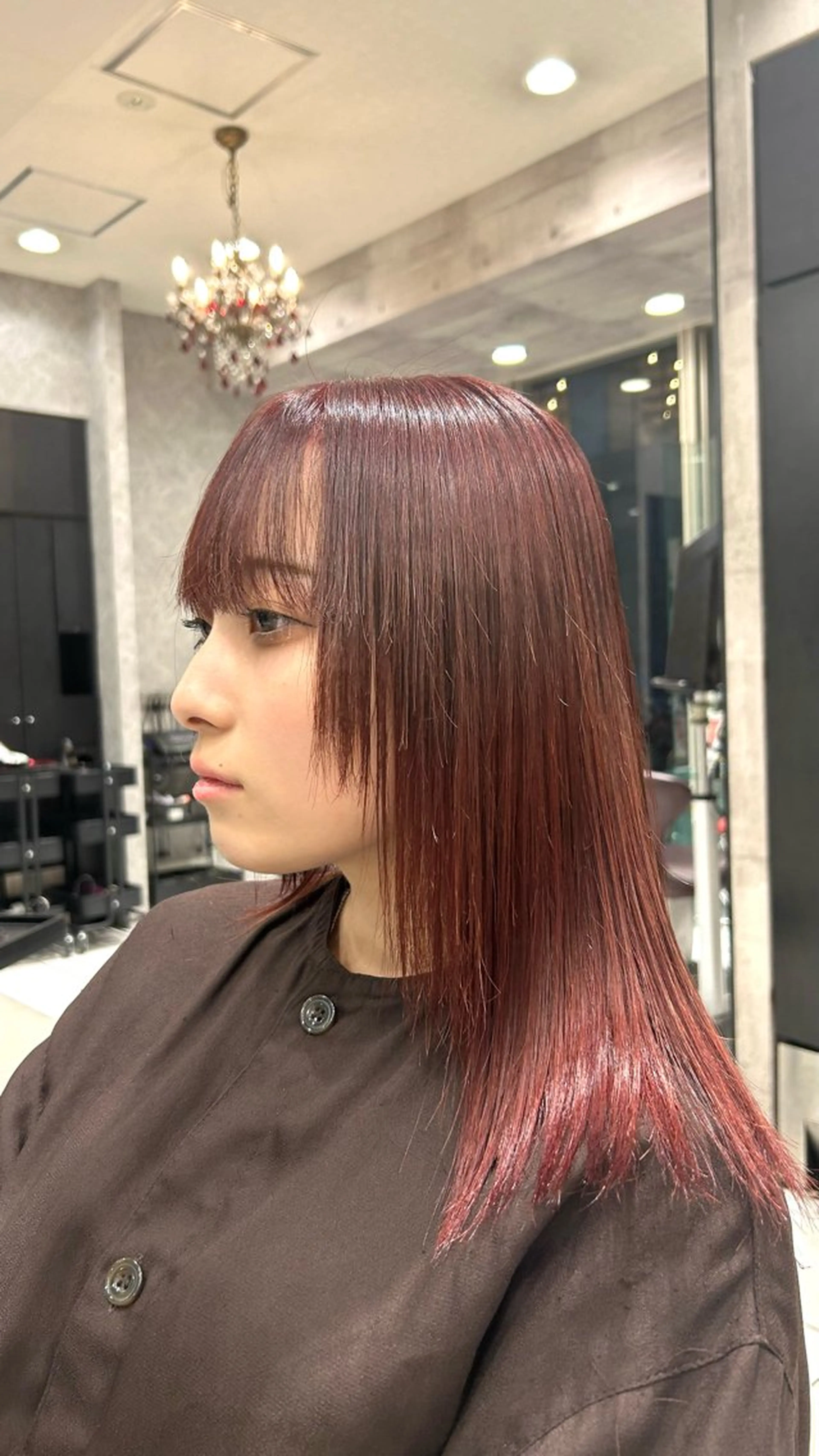 セミロング ハイトーンカラー✨️ 艶カラー特化Amiのヘアスタイル