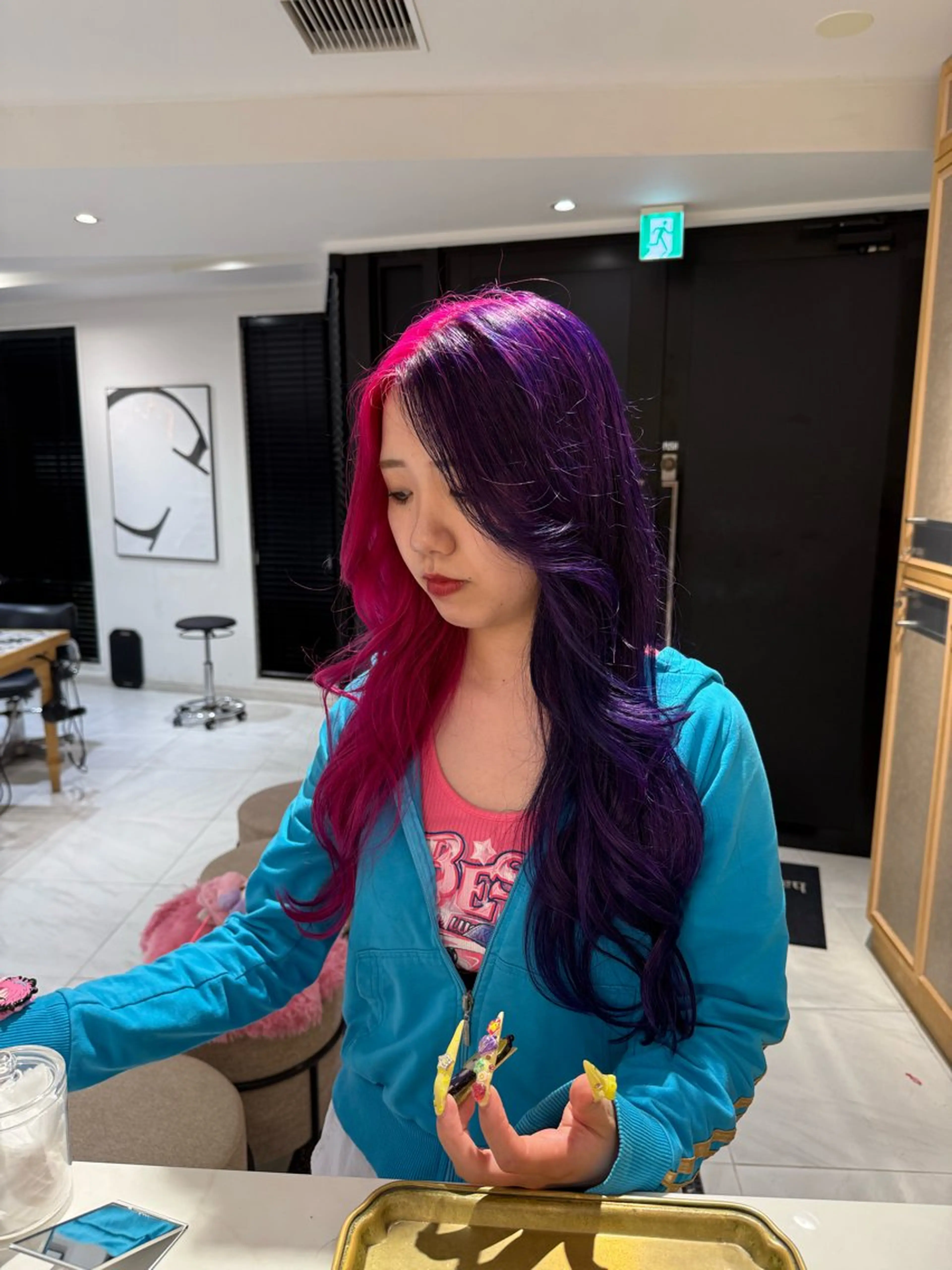 ロング カラー デザインカラー ヘアカラー トリートメント ヘッドスパ 艶髪/ロングモデル 募集🫧terukaのヘアスタイル