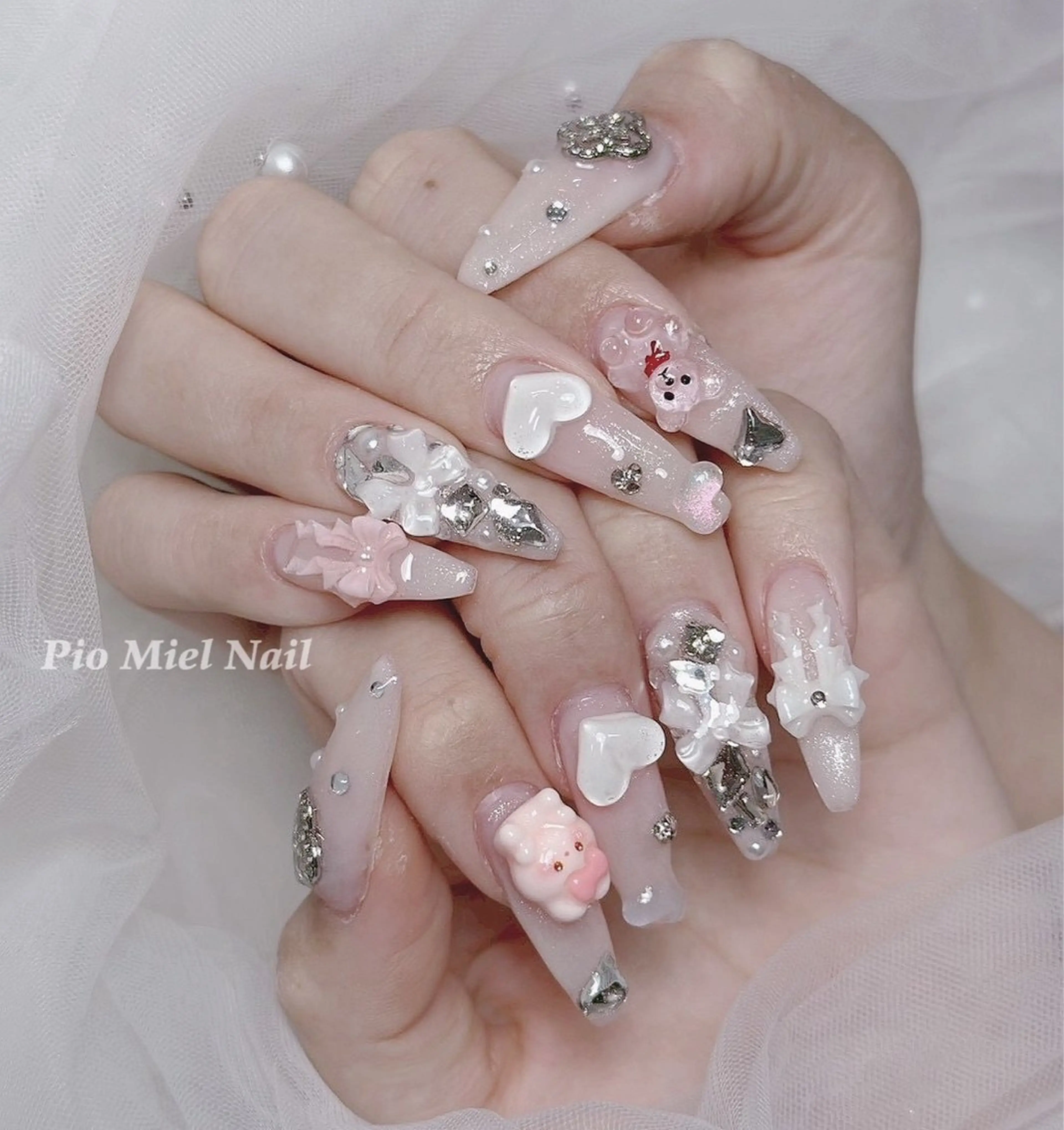 ネイル ハンドネイル HANA 長さだしのネイルデザイン