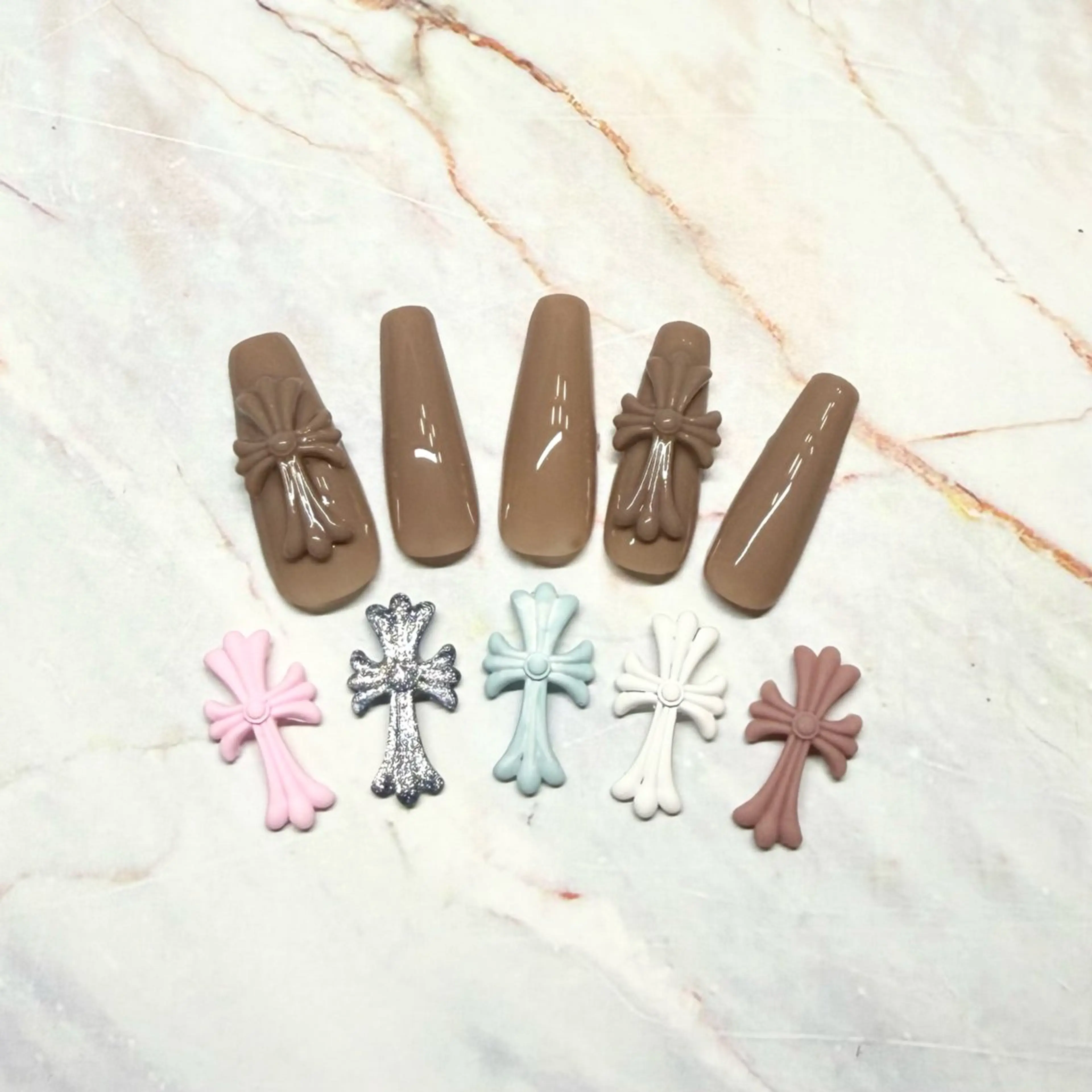 ネイル SAPHIR✝️ YOHEIのネイルデザイン